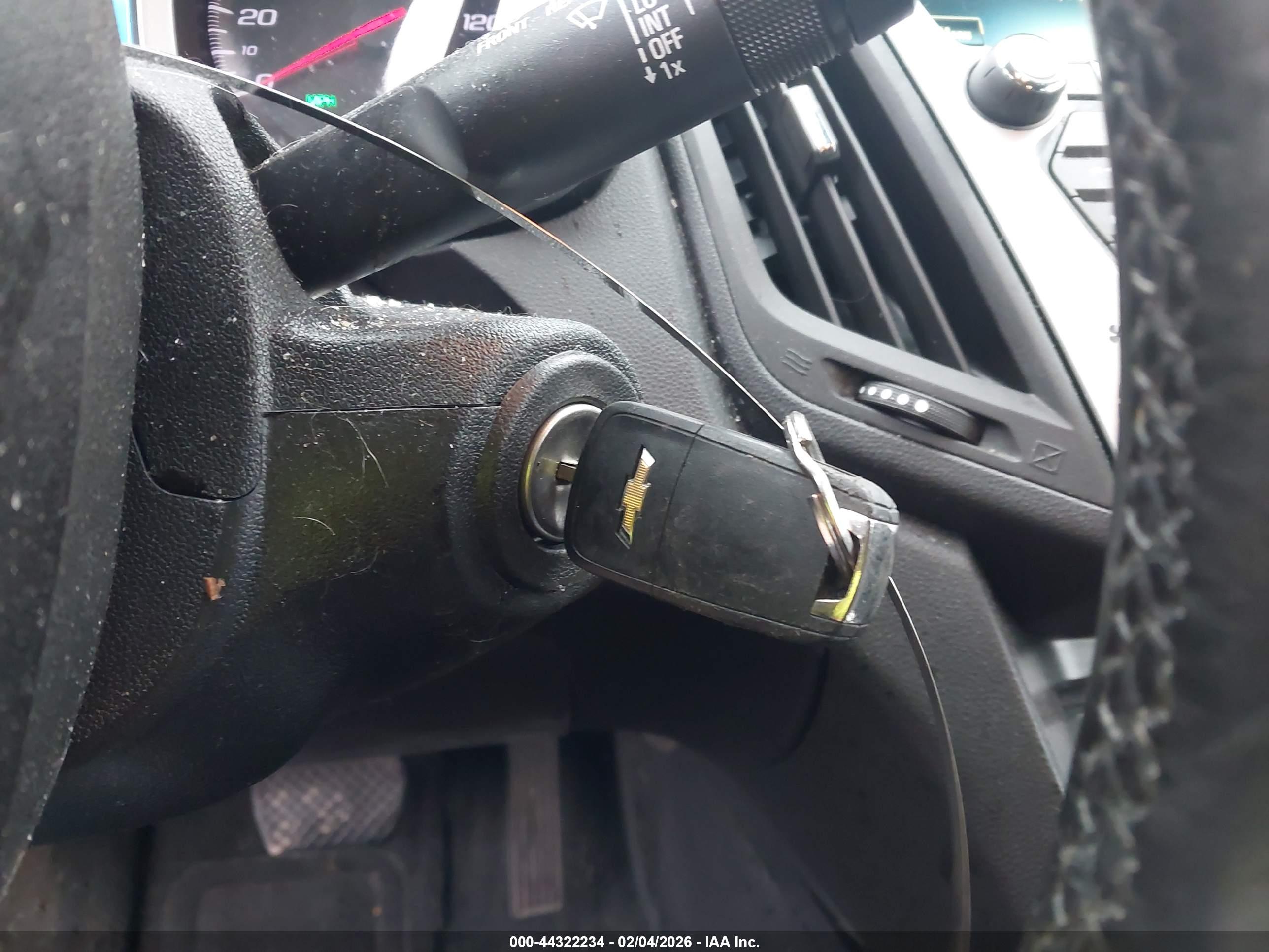 CHEVROLET EQUINOX image 11