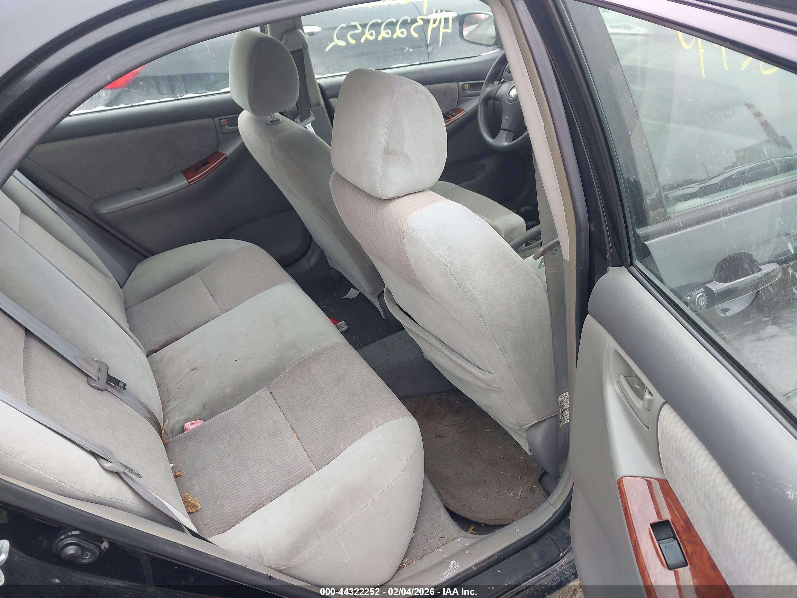 TOYOTA COROLLA image 8