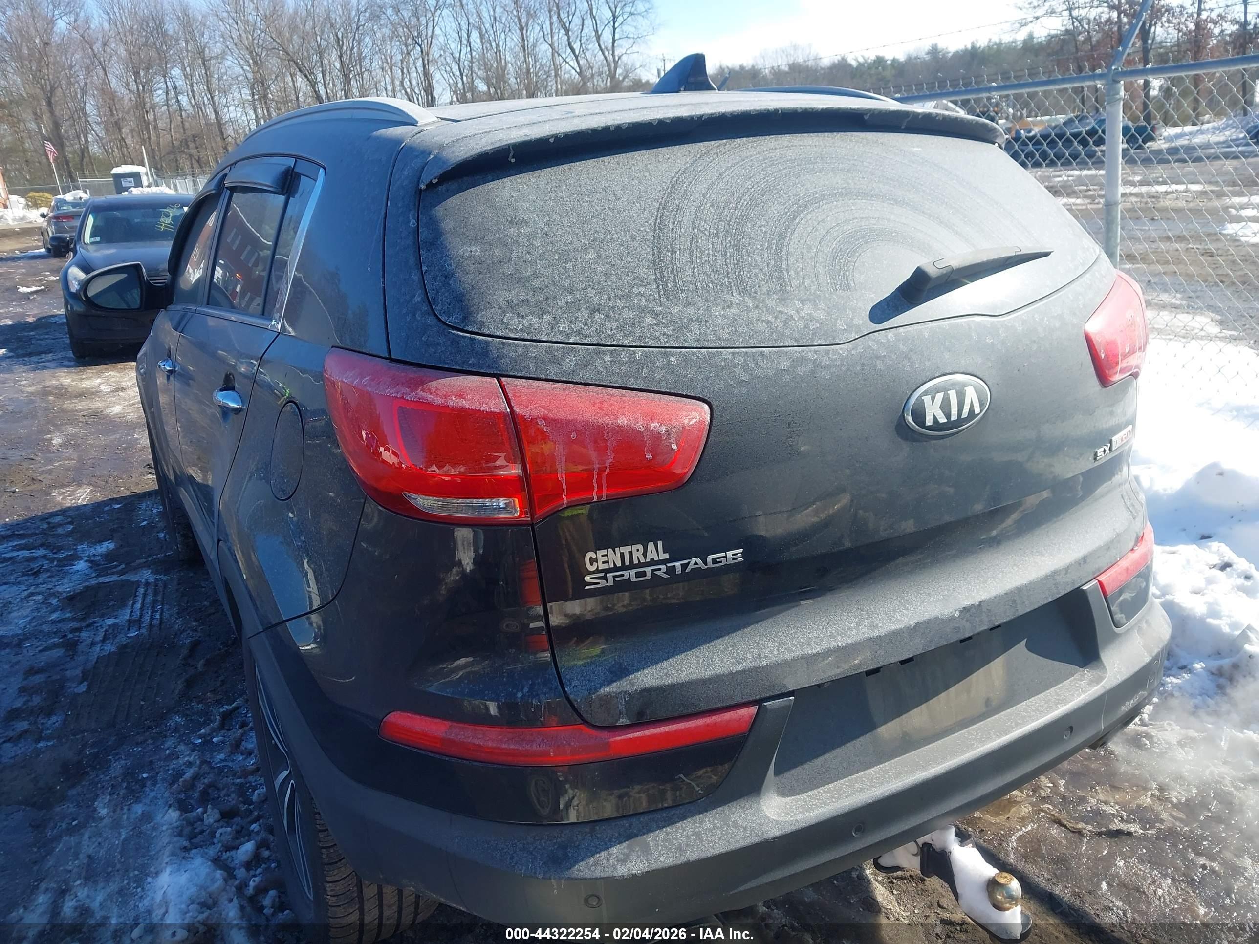 KIA SPORTAGE image 3