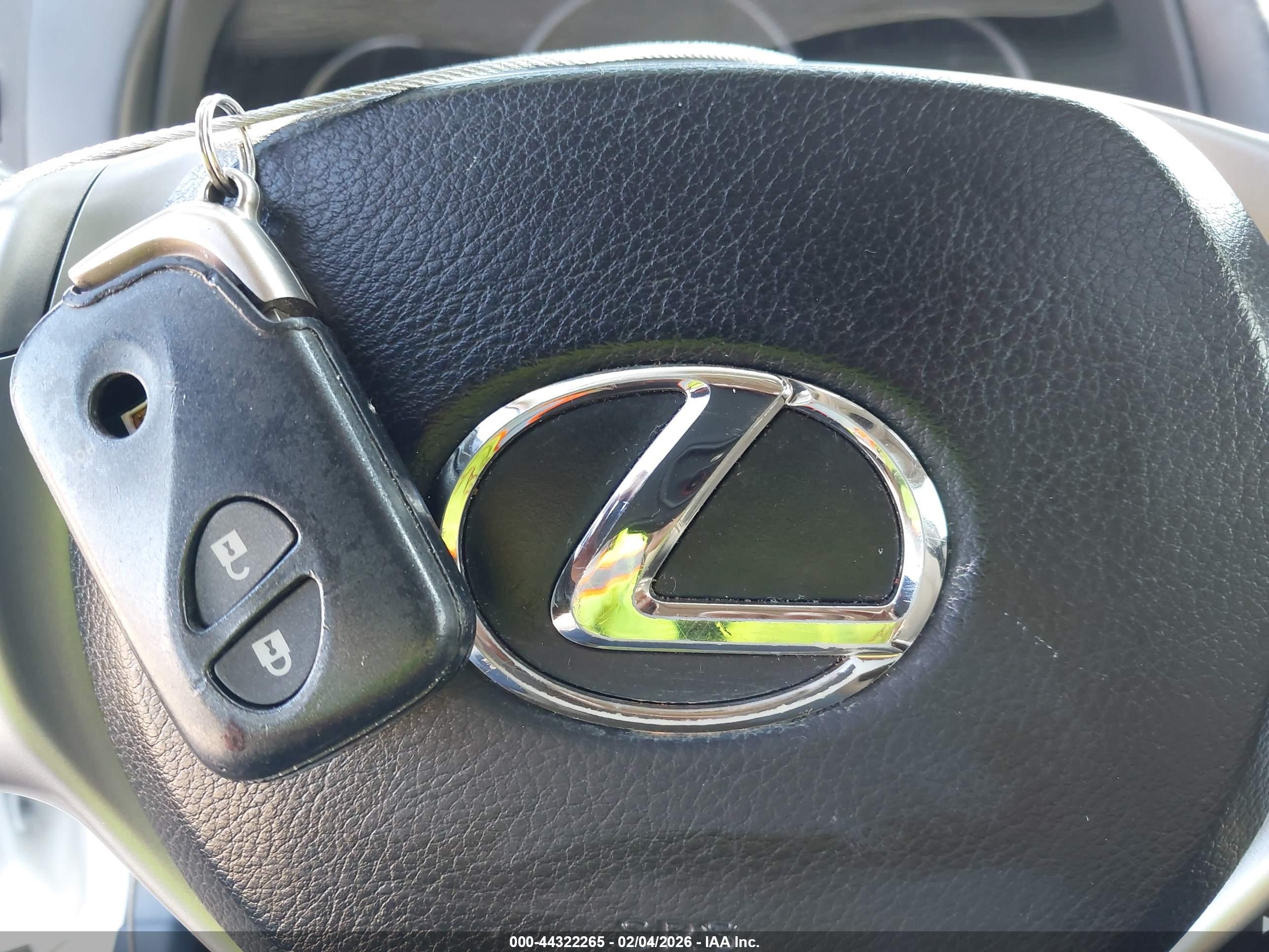 LEXUS CT image 11