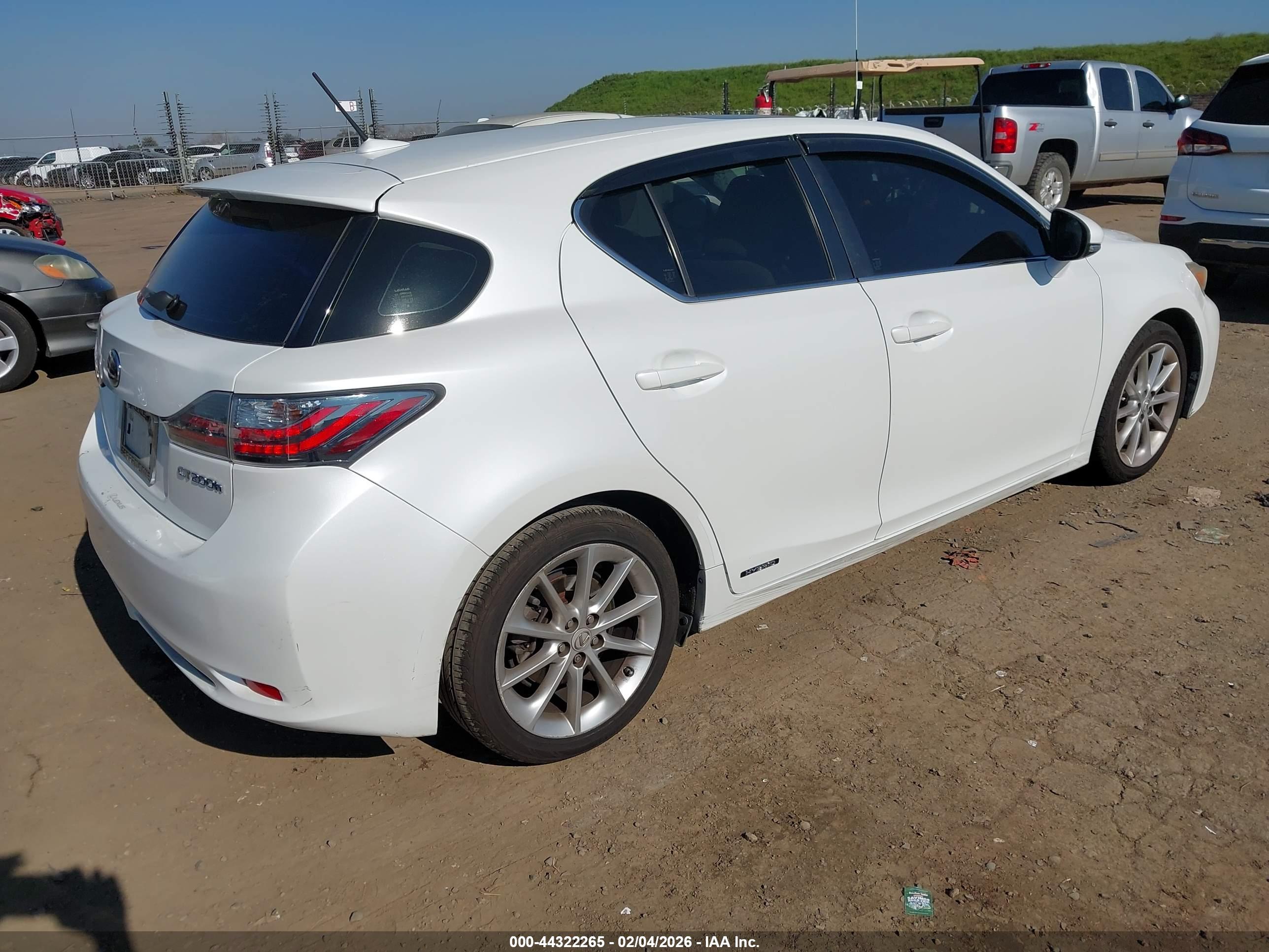 LEXUS CT image 4
