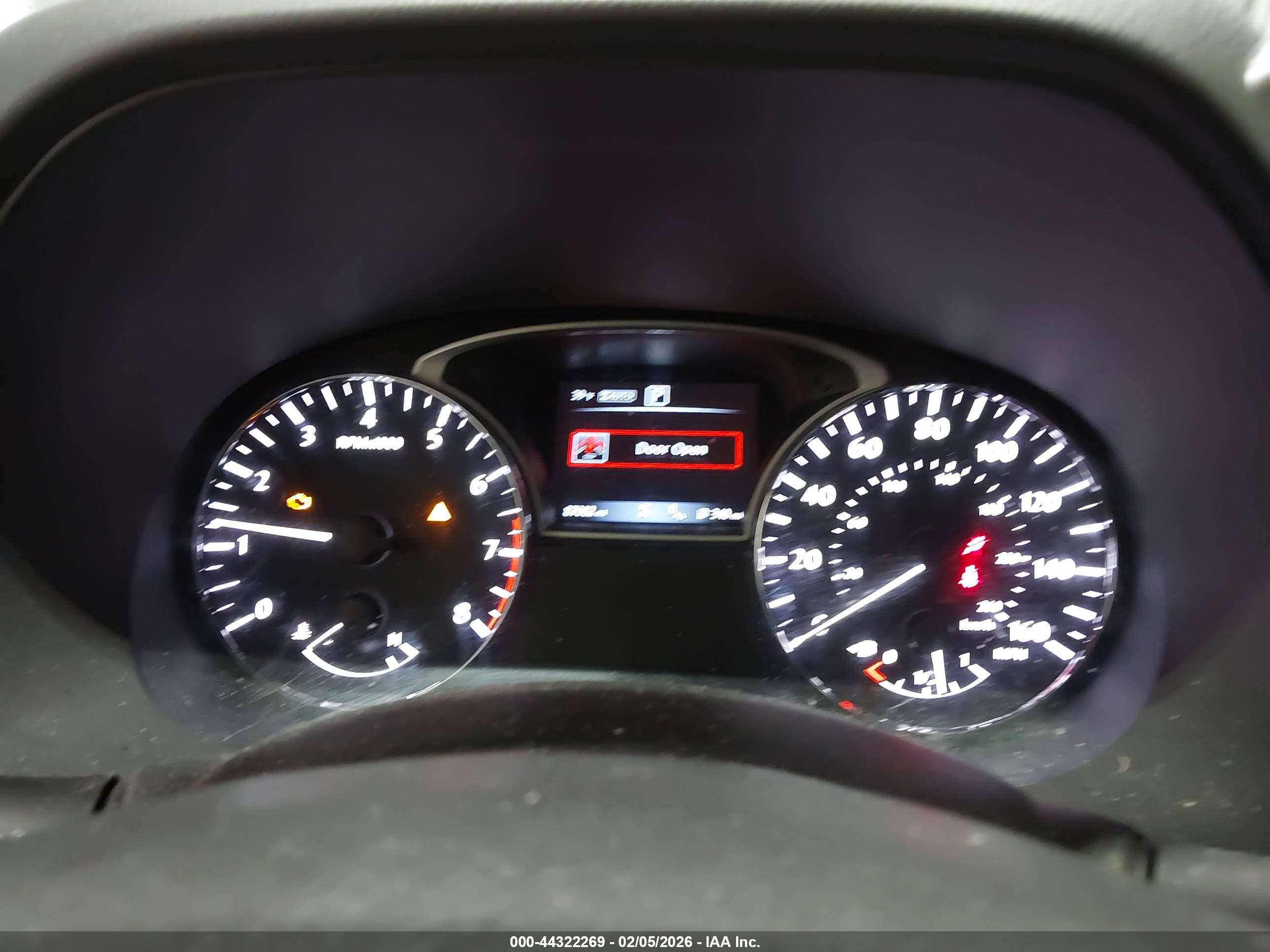 NISSAN PATHFINDER image 7