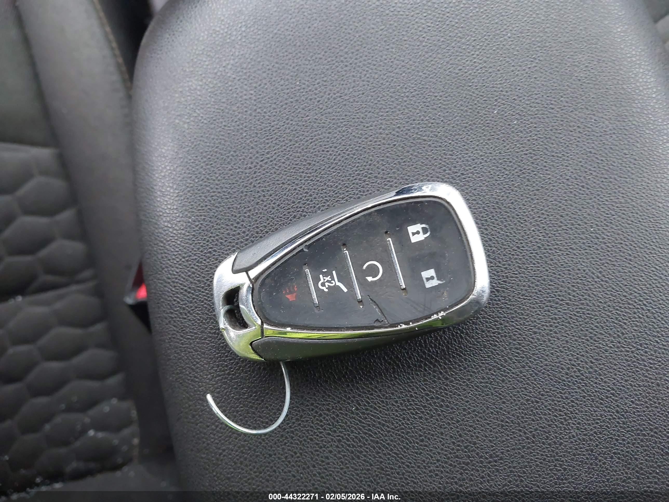 CHEVROLET EQUINOX image 11
