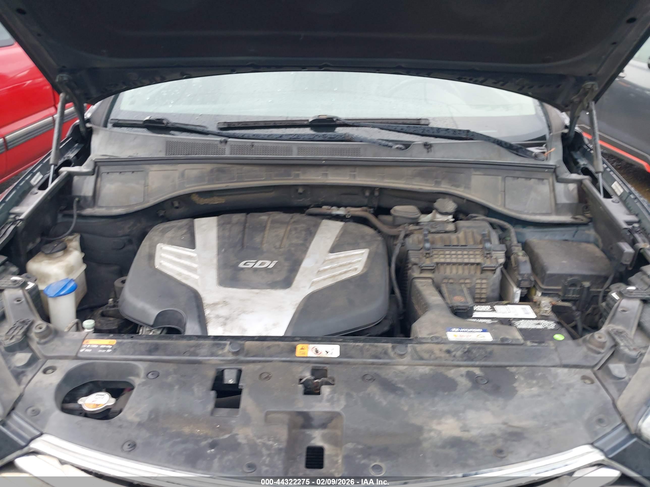 HYUNDAI SANTA image 10