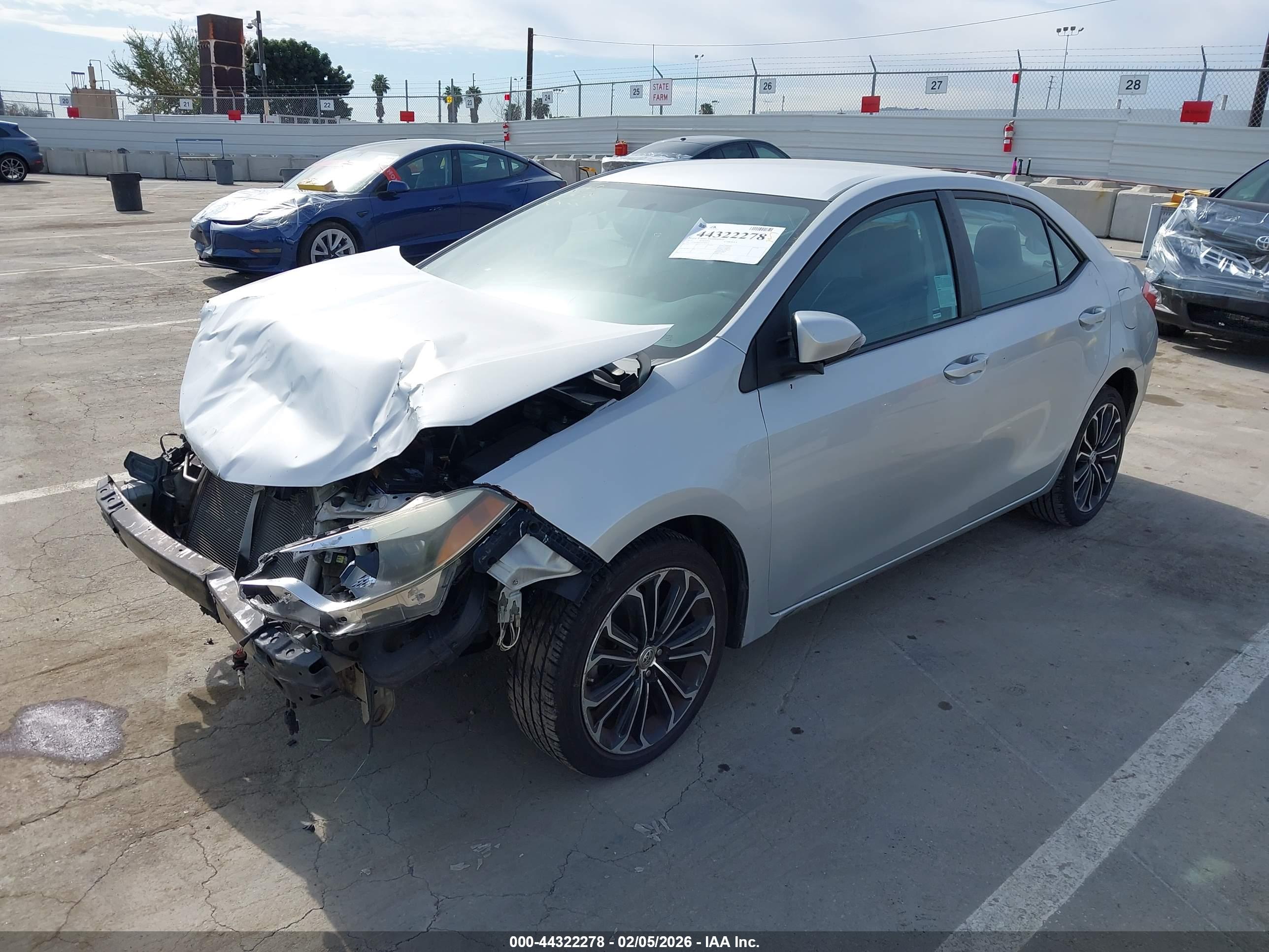 TOYOTA COROLLA image 2