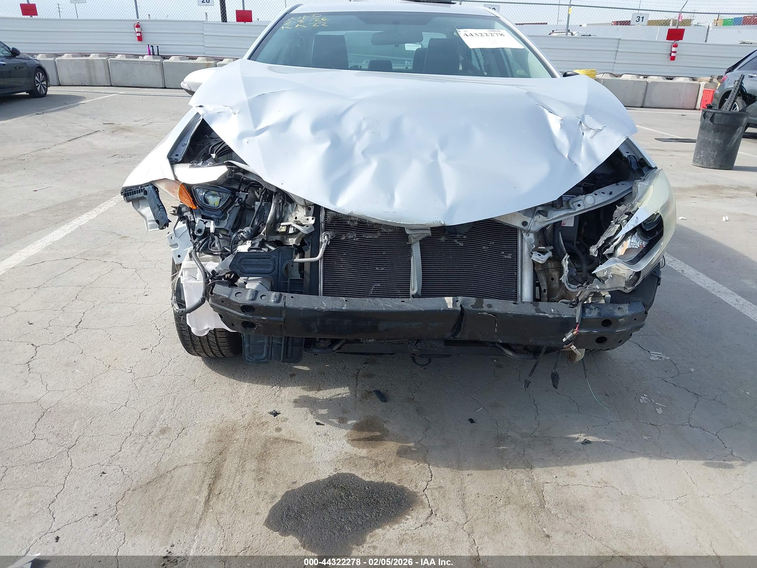 TOYOTA COROLLA image 6