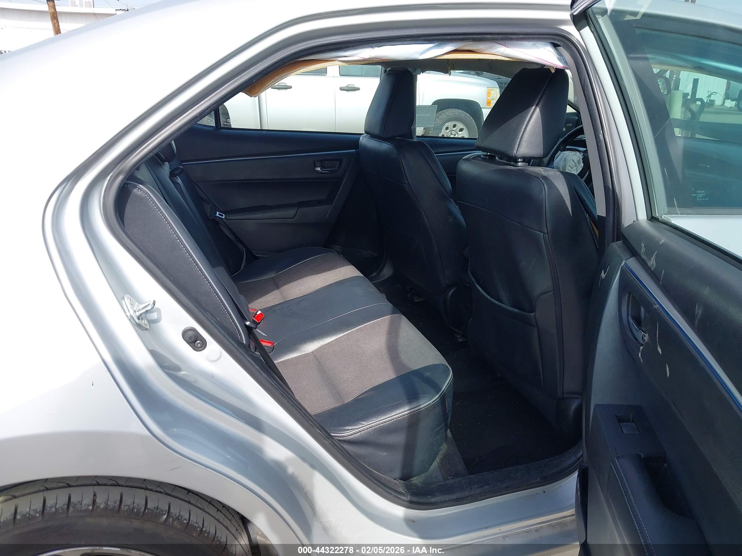 TOYOTA COROLLA image 8