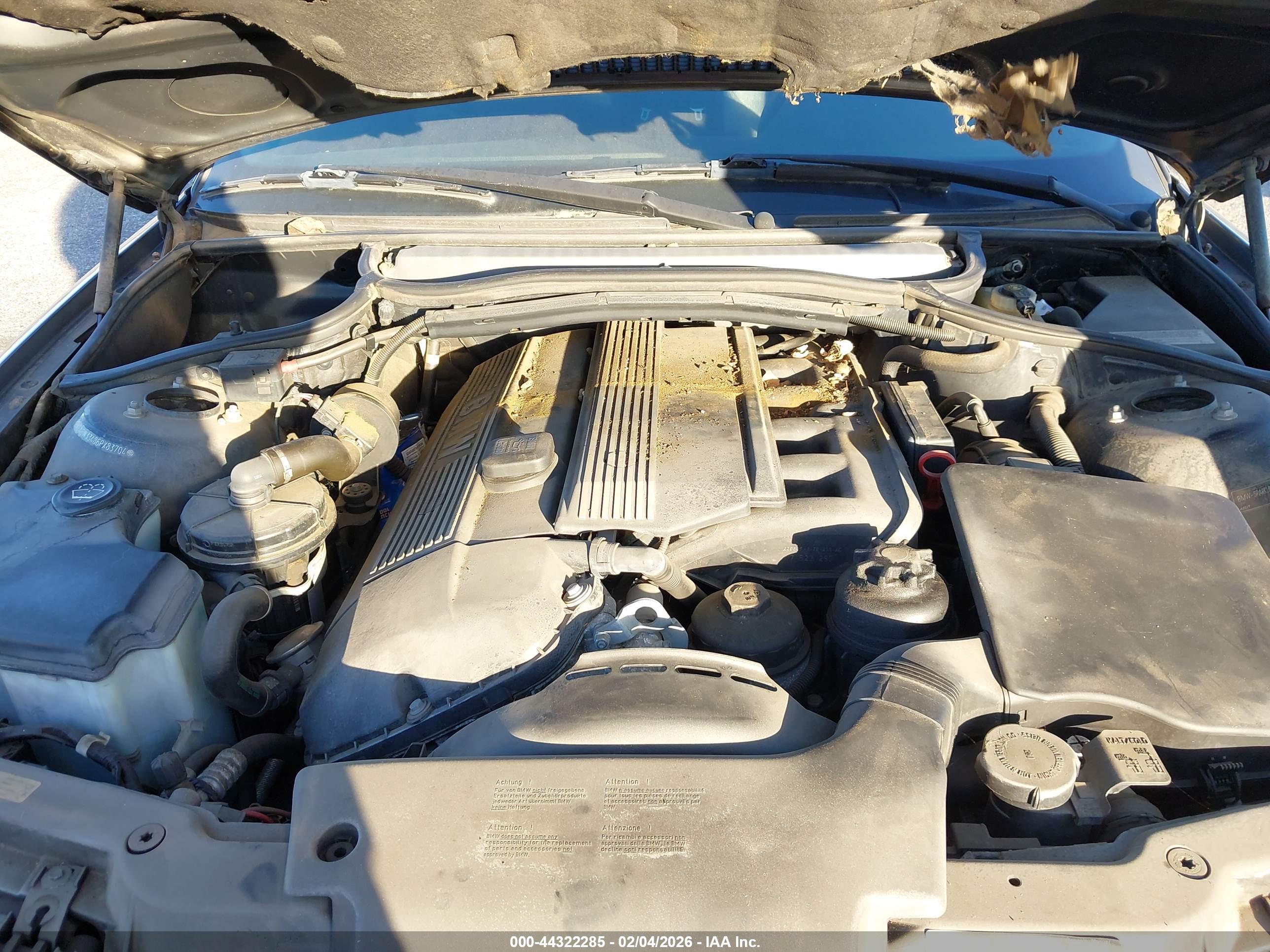 BMW 325CI image 10