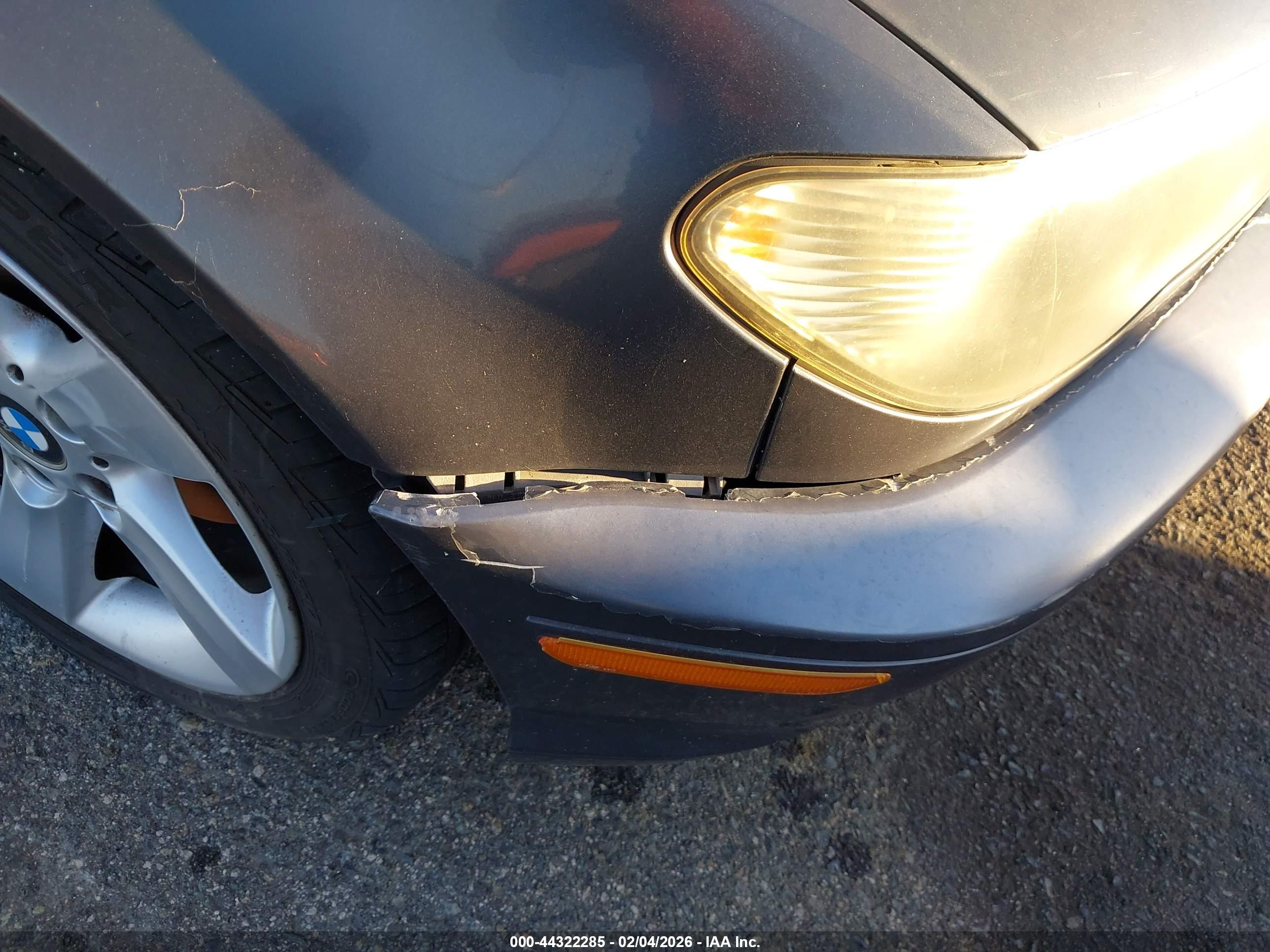 BMW 325CI image 6