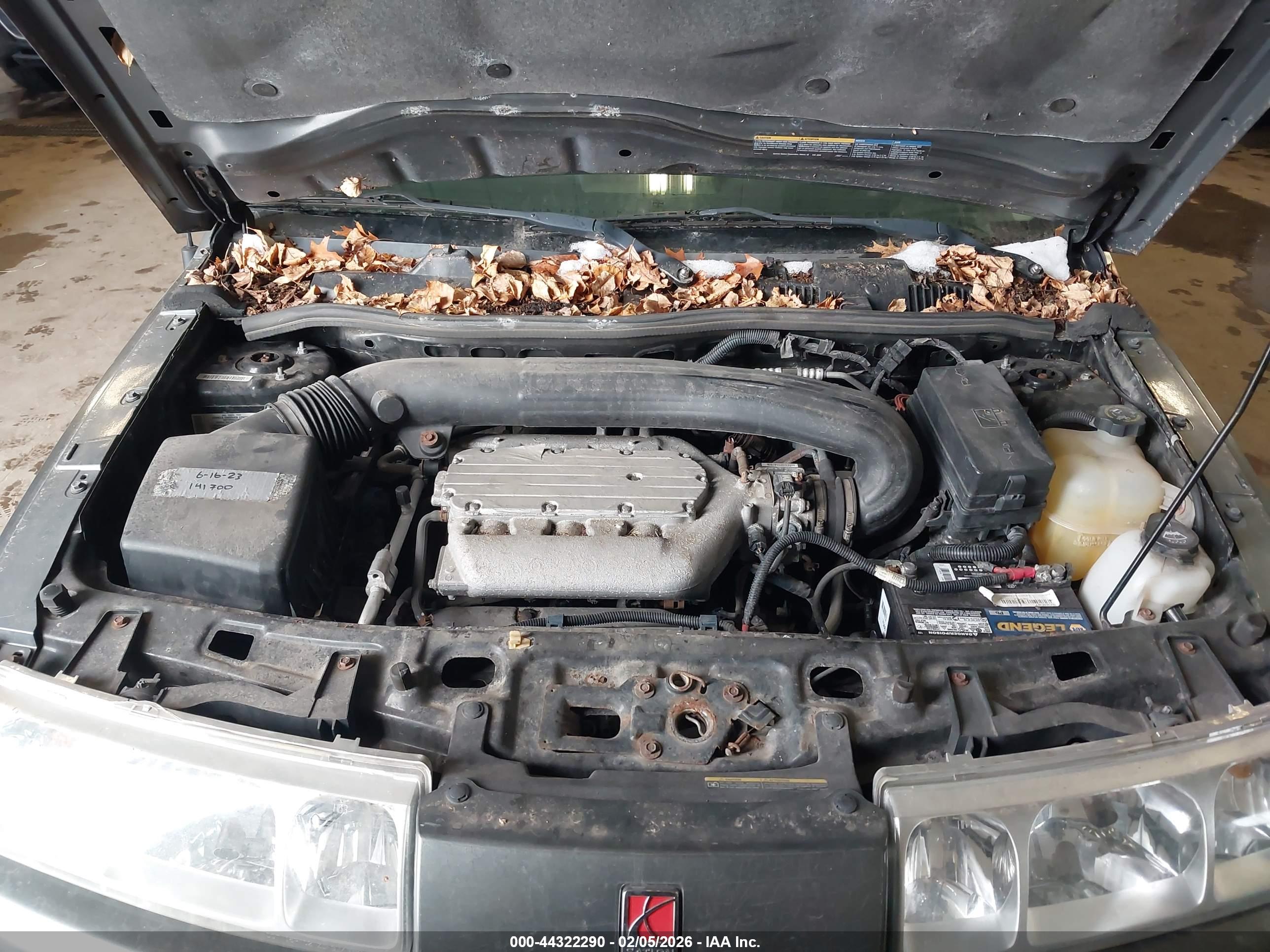 SATURN VUE image 10
