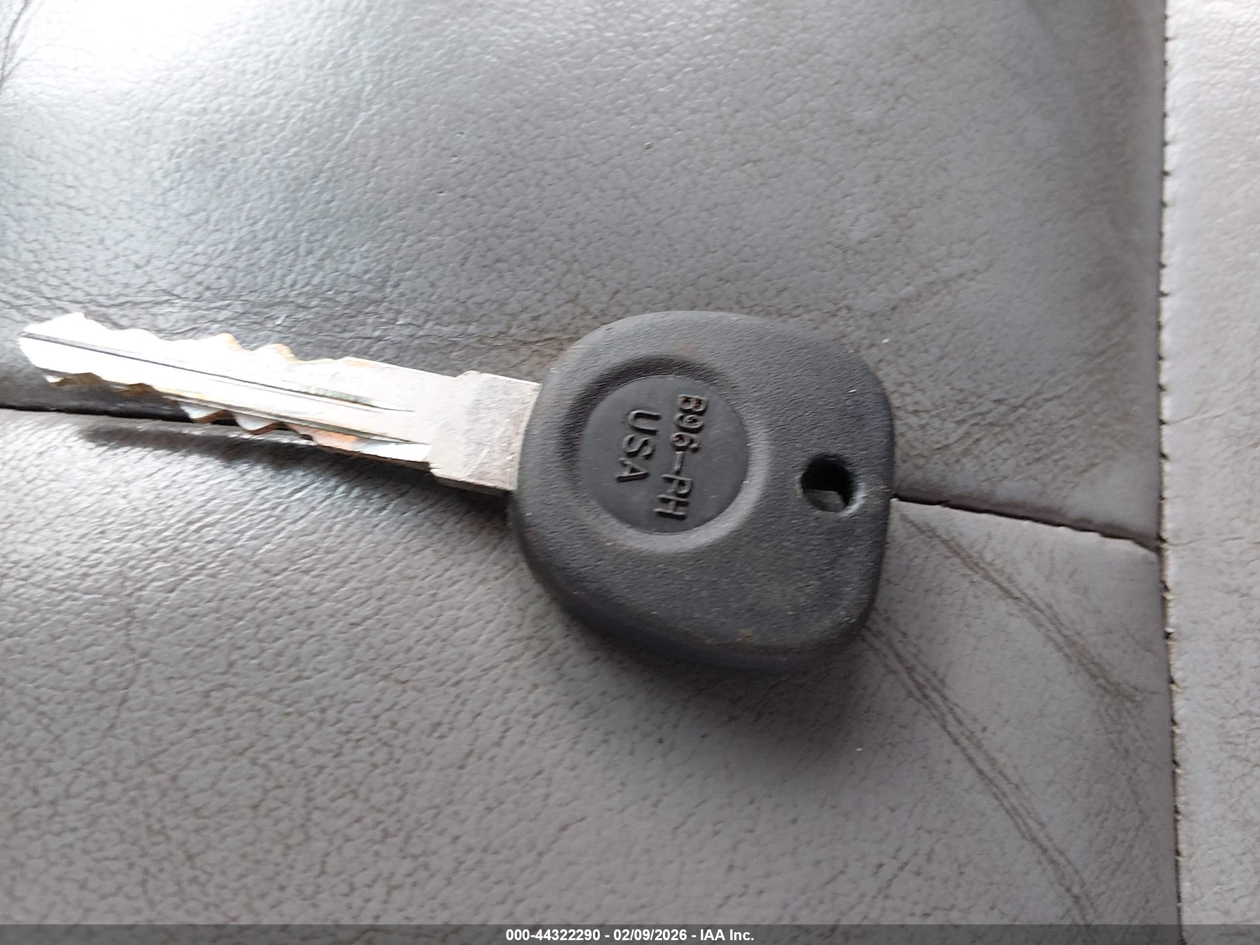 SATURN VUE image 11
