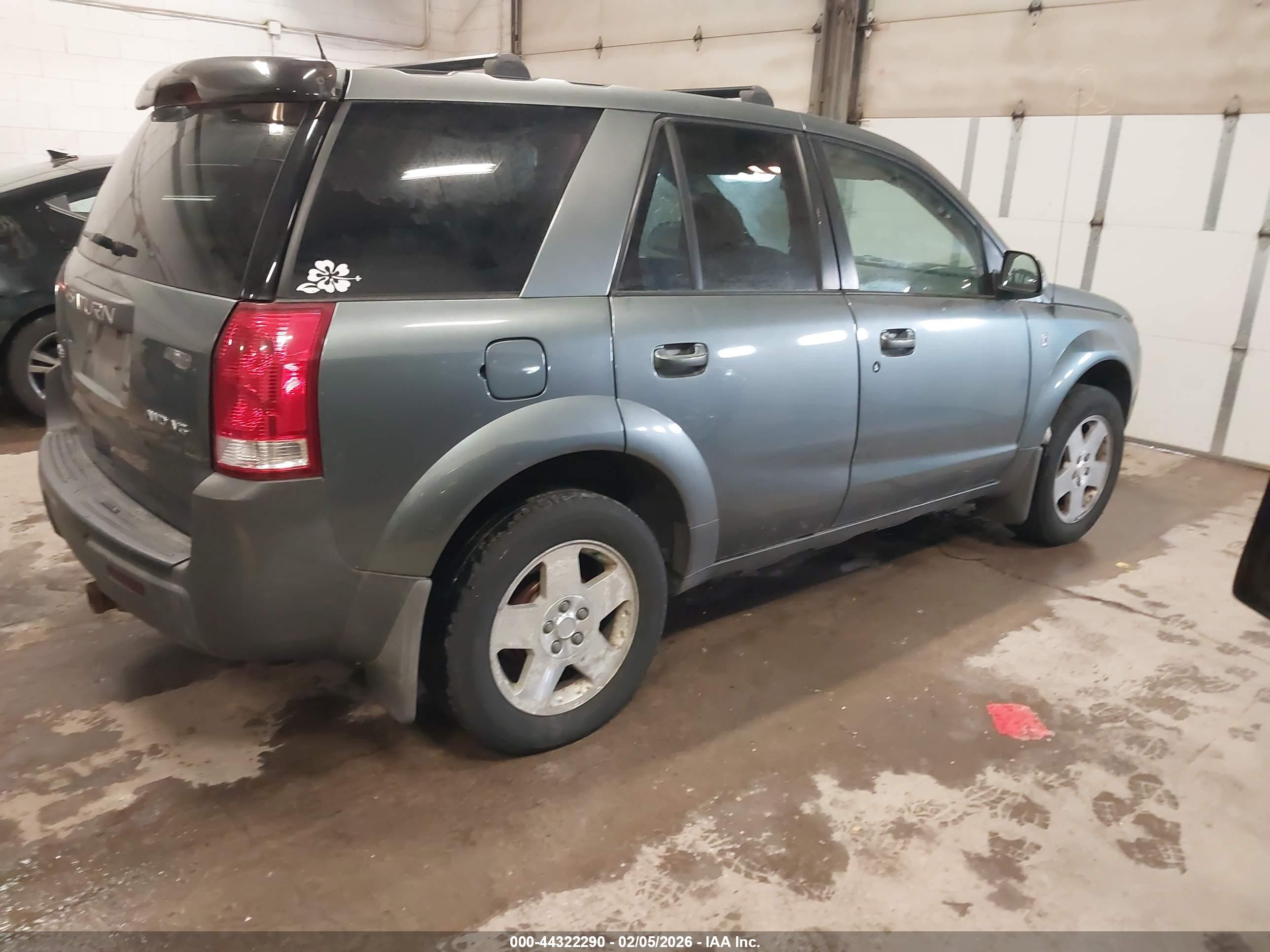 SATURN VUE image 4