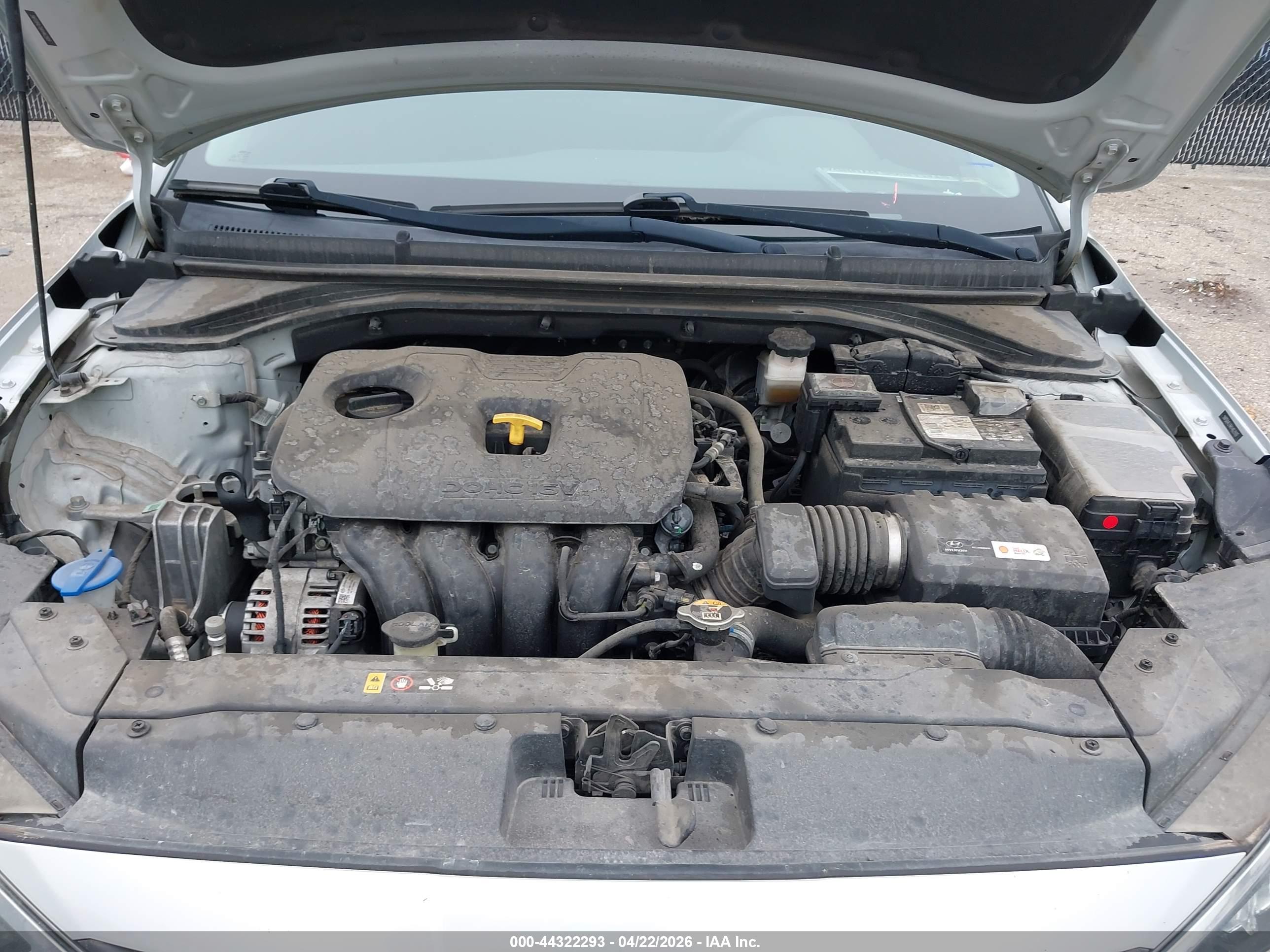 HYUNDAI ELANTRA image 10