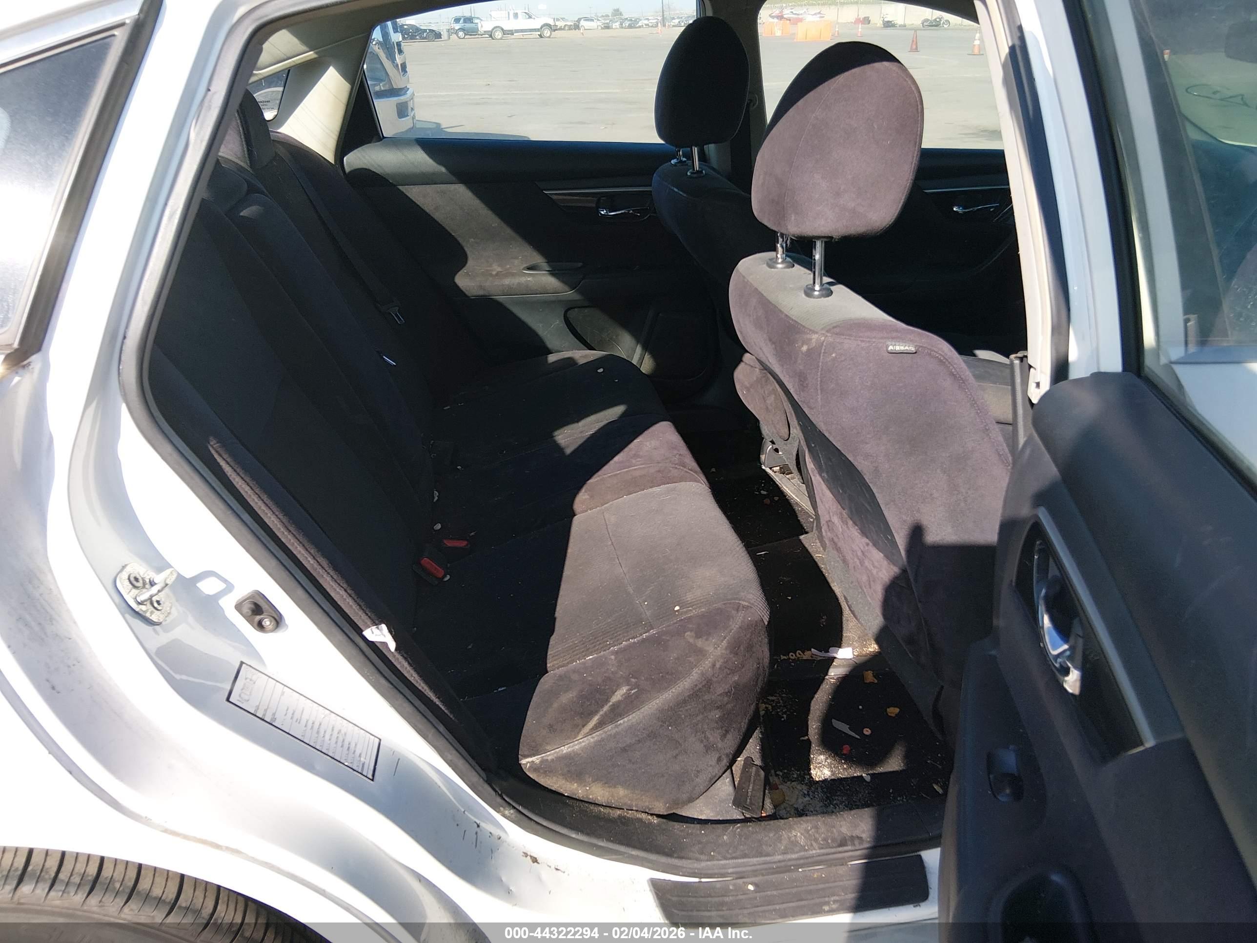 NISSAN ALTIMA image 8