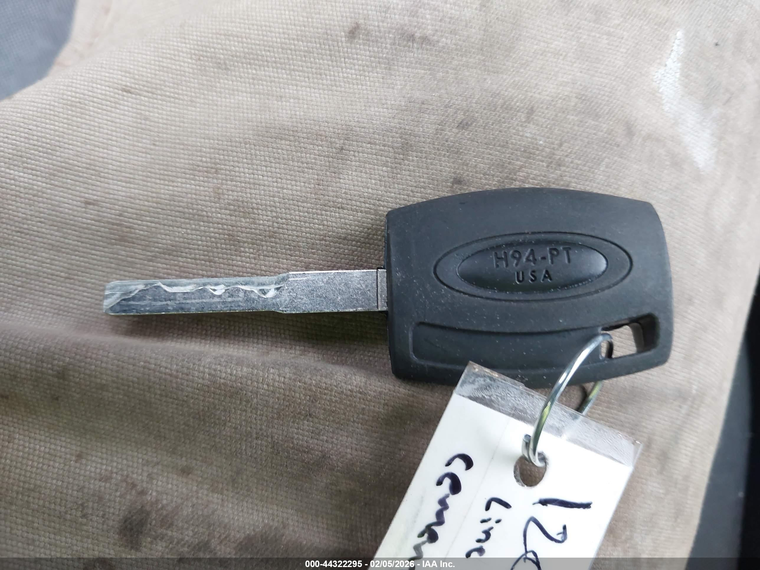 FORD ESCAPE image 11