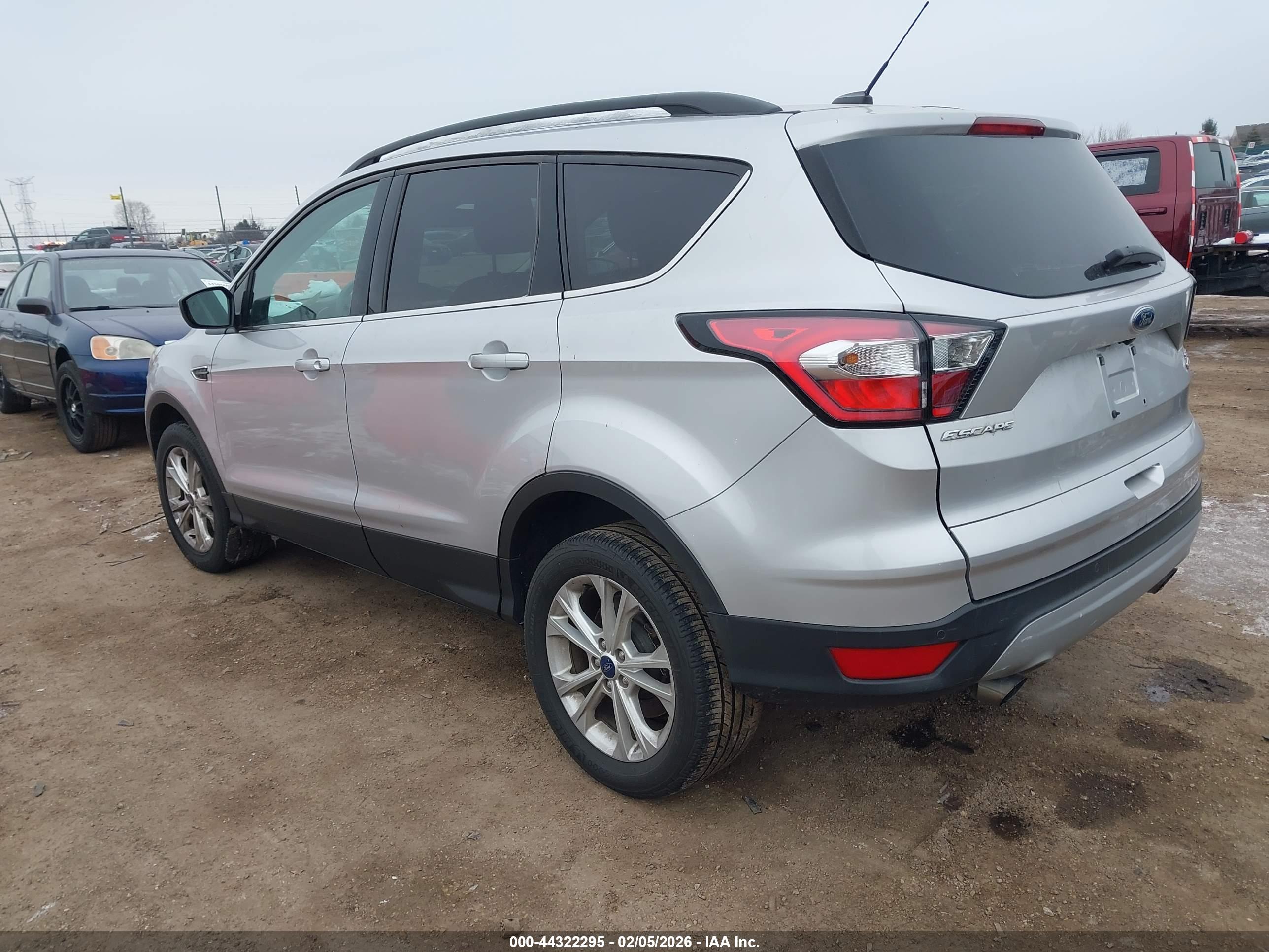 FORD ESCAPE image 3