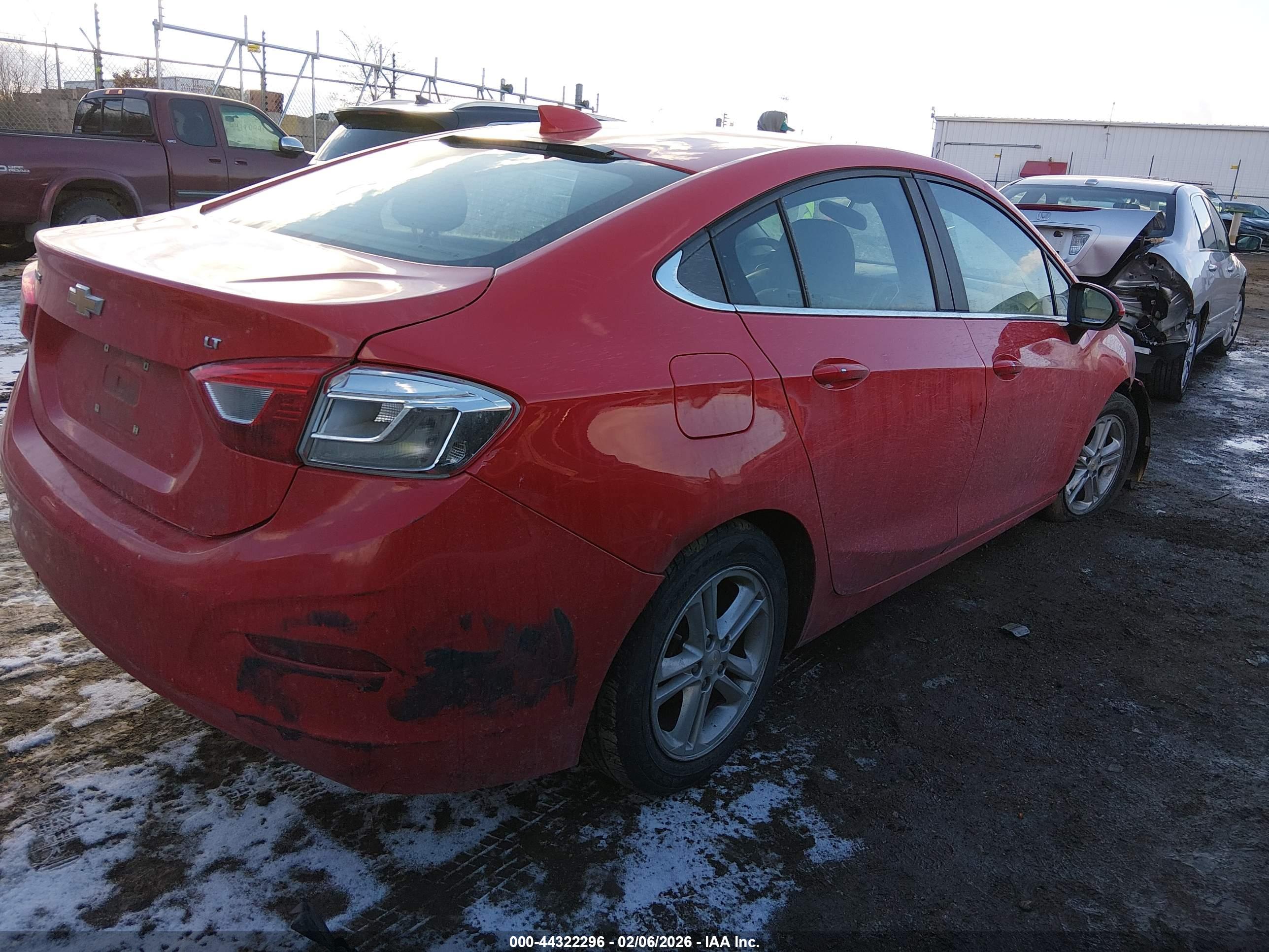 CHEVROLET CRUZE image 4