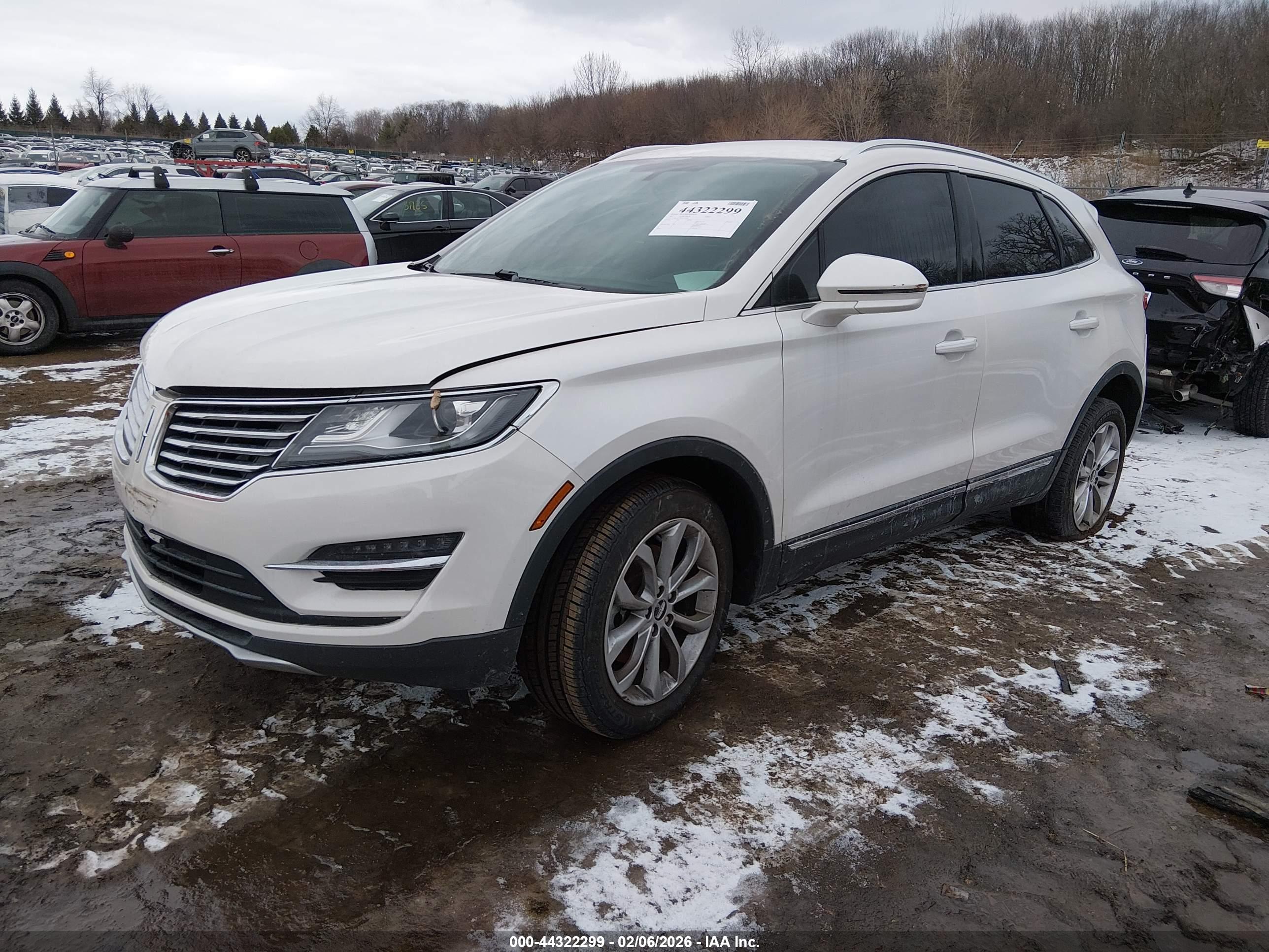 LINCOLN MKC image 2