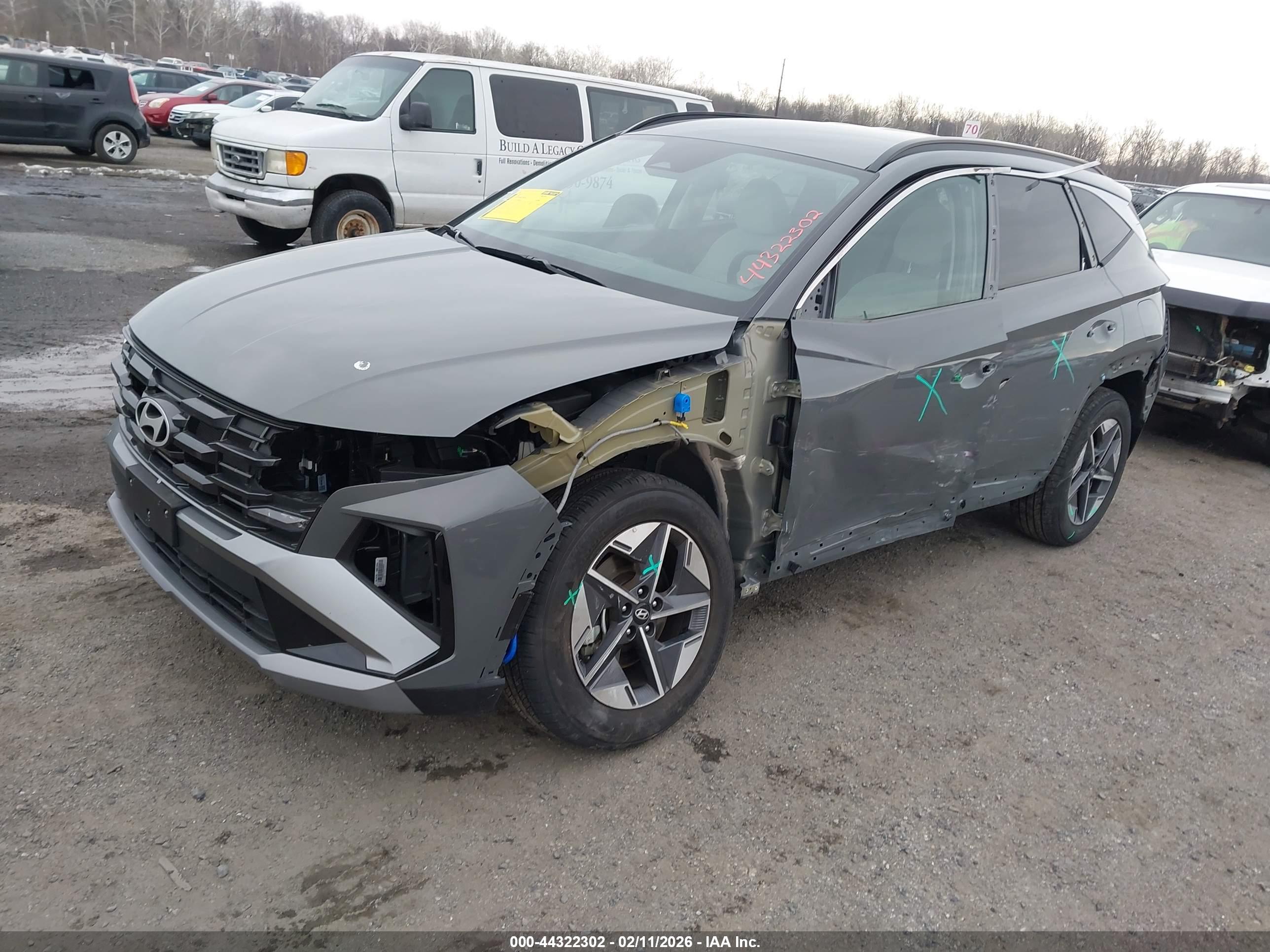 HYUNDAI TUCSON image 2