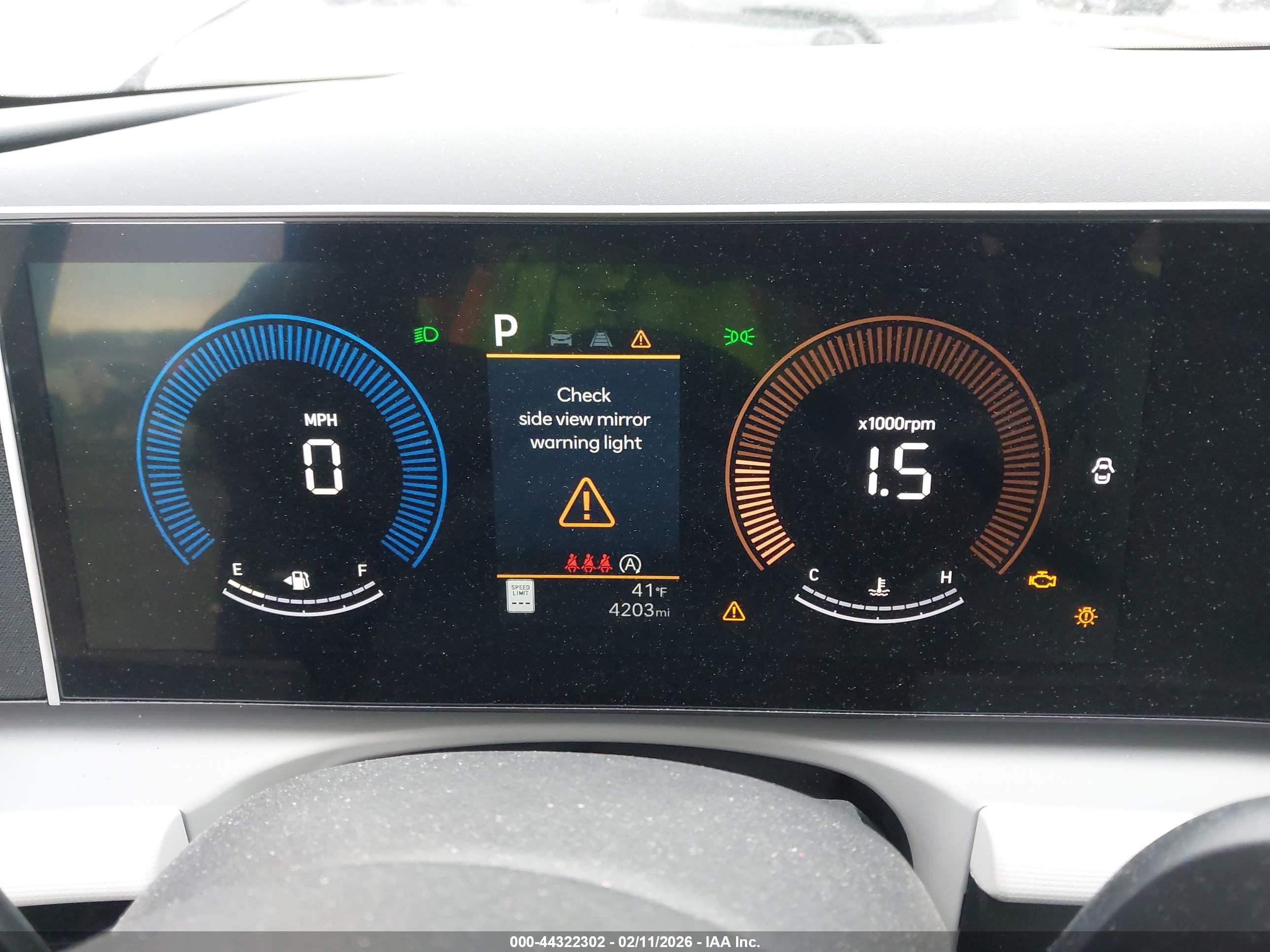 HYUNDAI TUCSON image 7