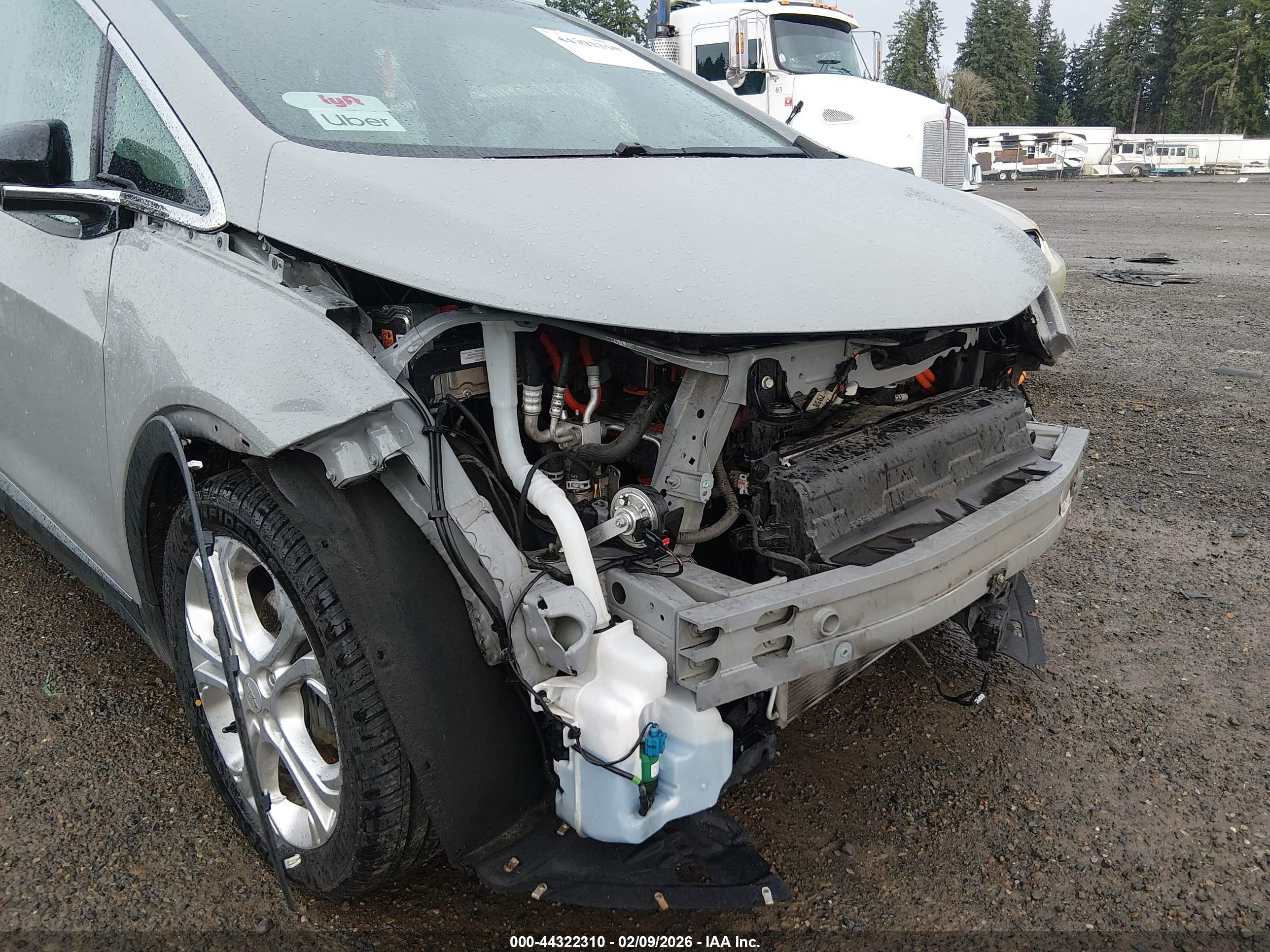 CHEVROLET BOLT image 6