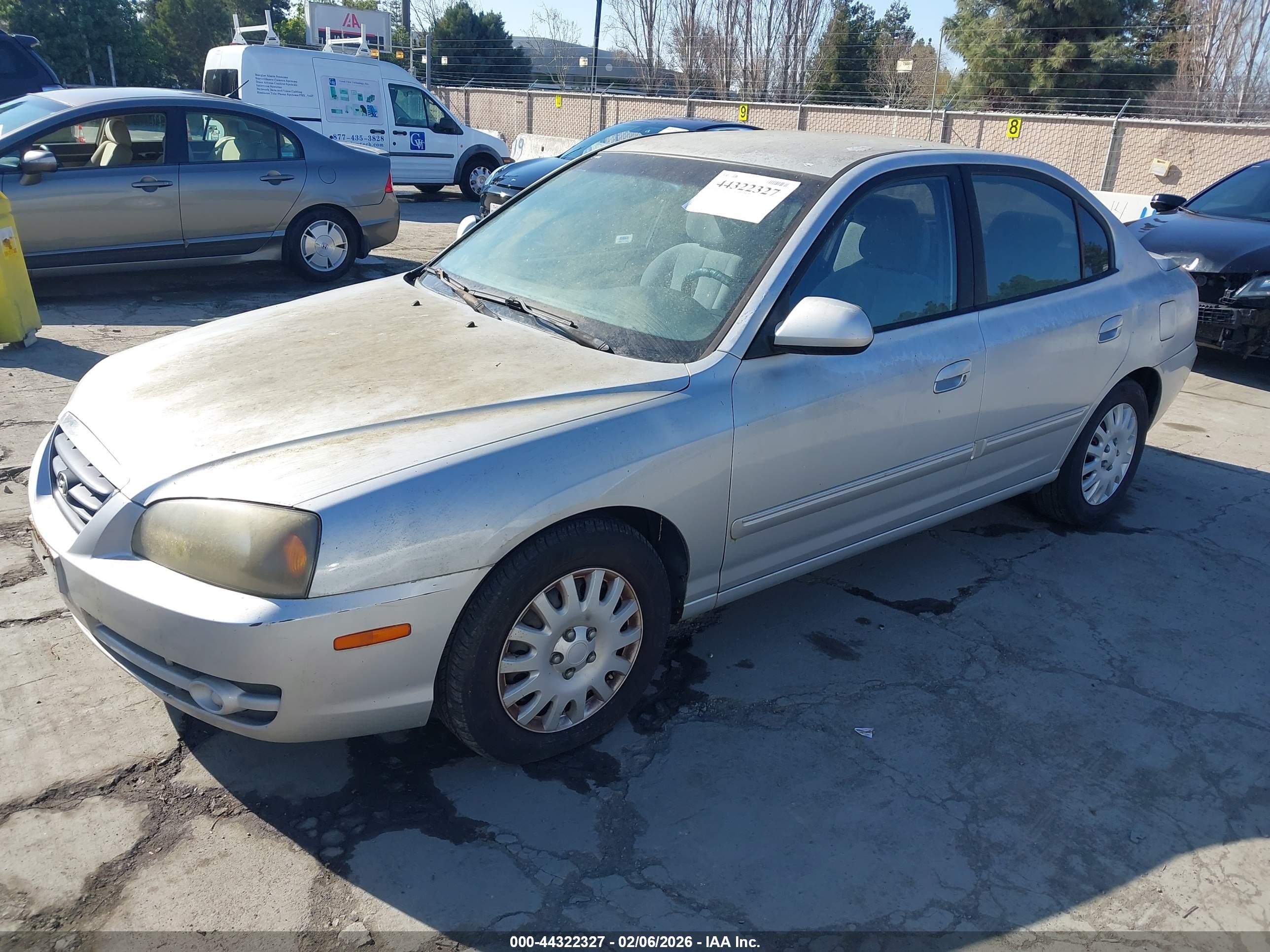 HYUNDAI ELANTRA image 2