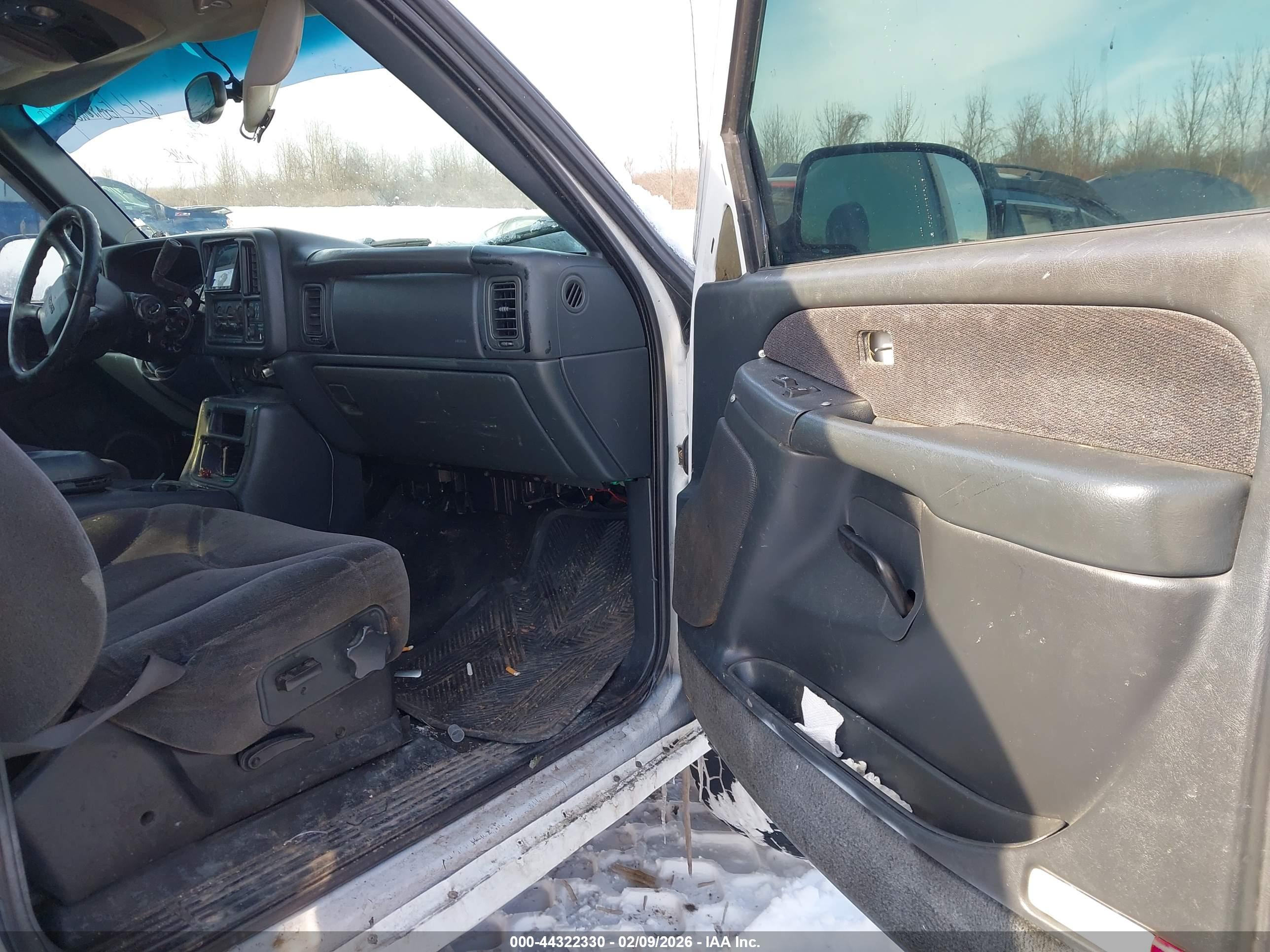 GMC SIERRA image 5