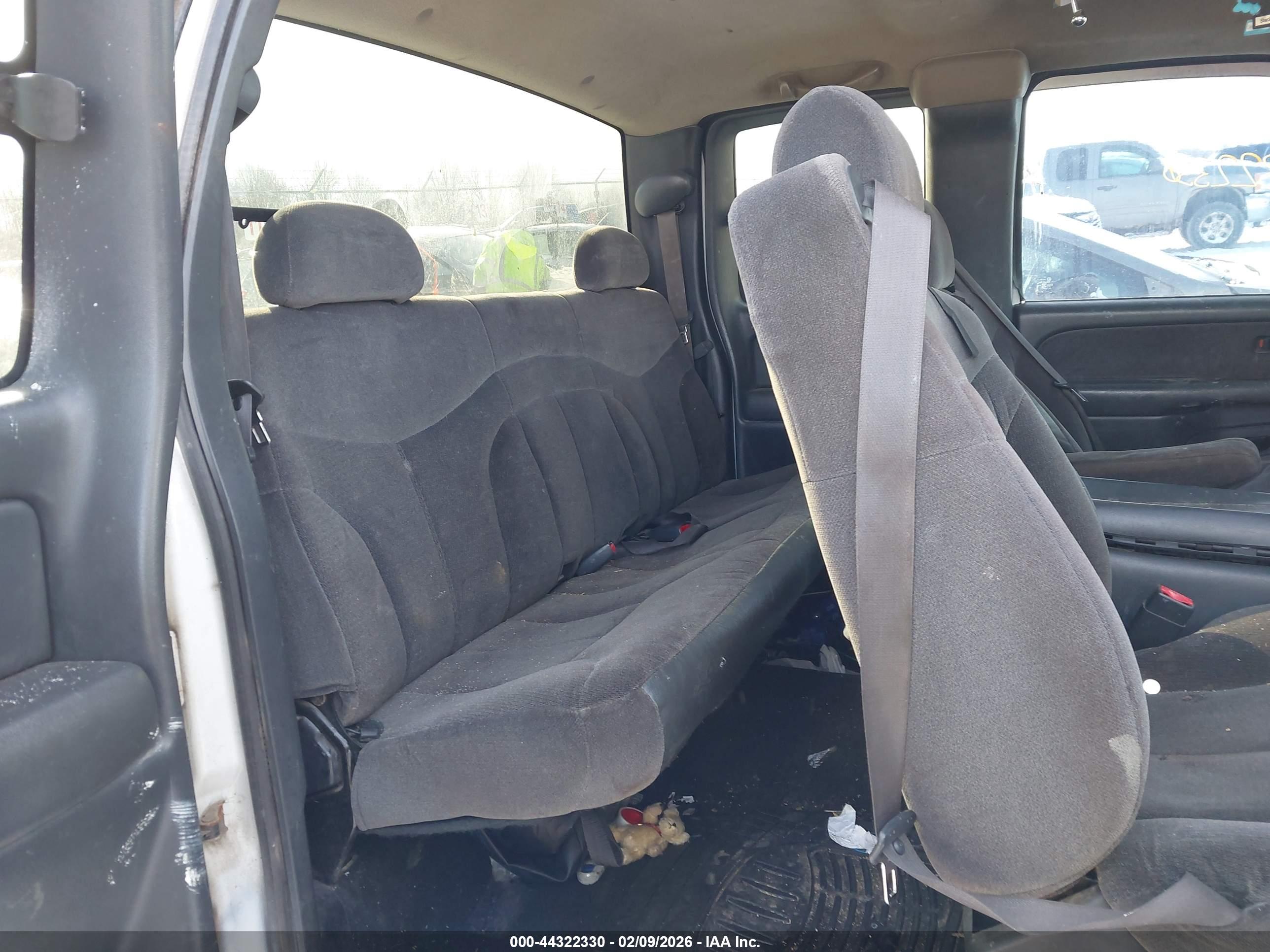 GMC SIERRA image 8