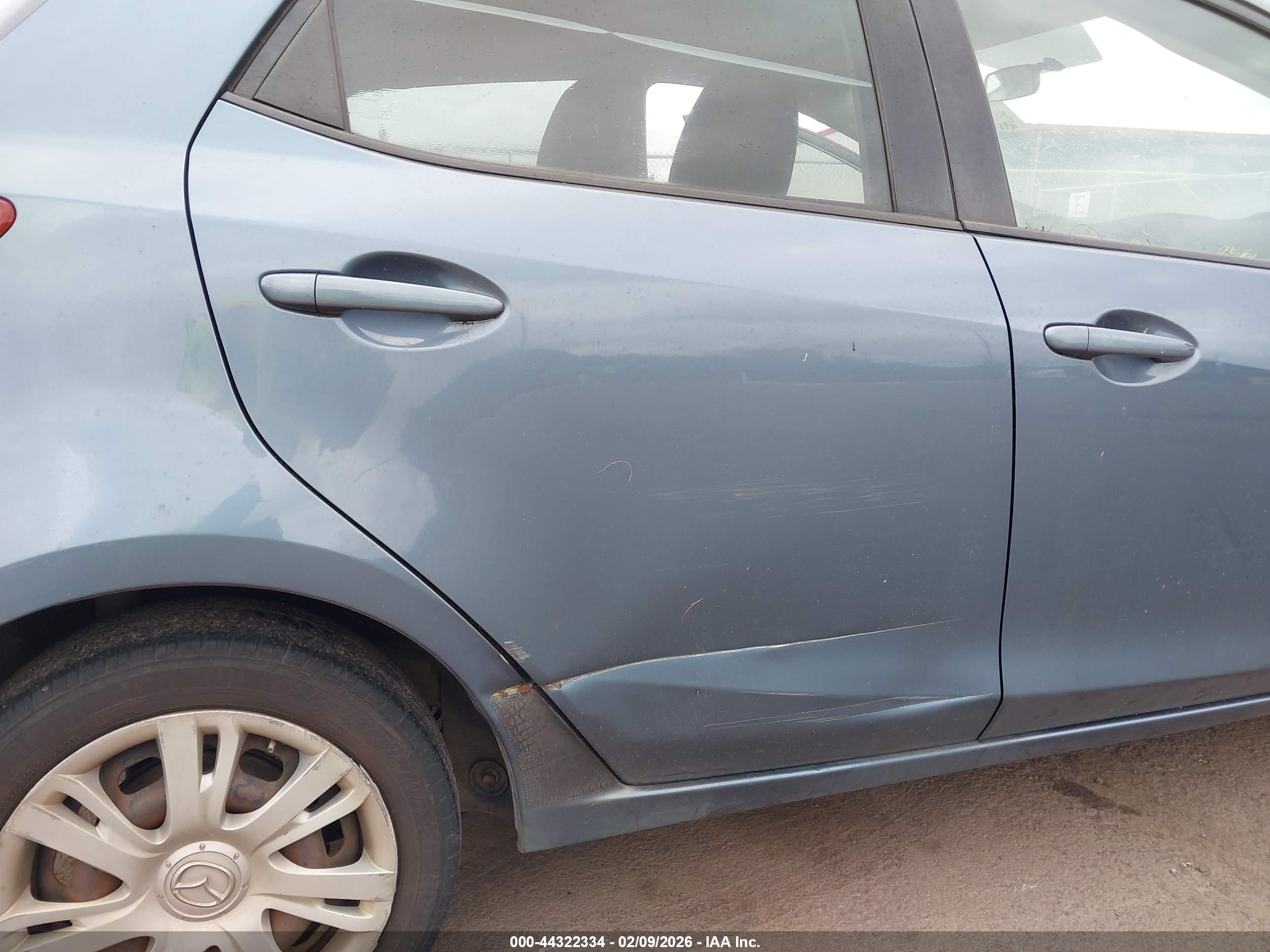MAZDA MAZDA2 image 6