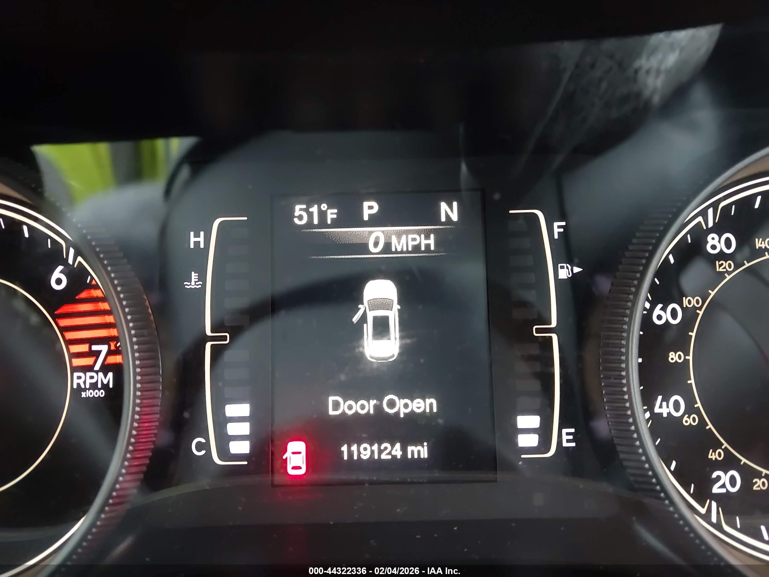 JEEP CHEROKEE image 7