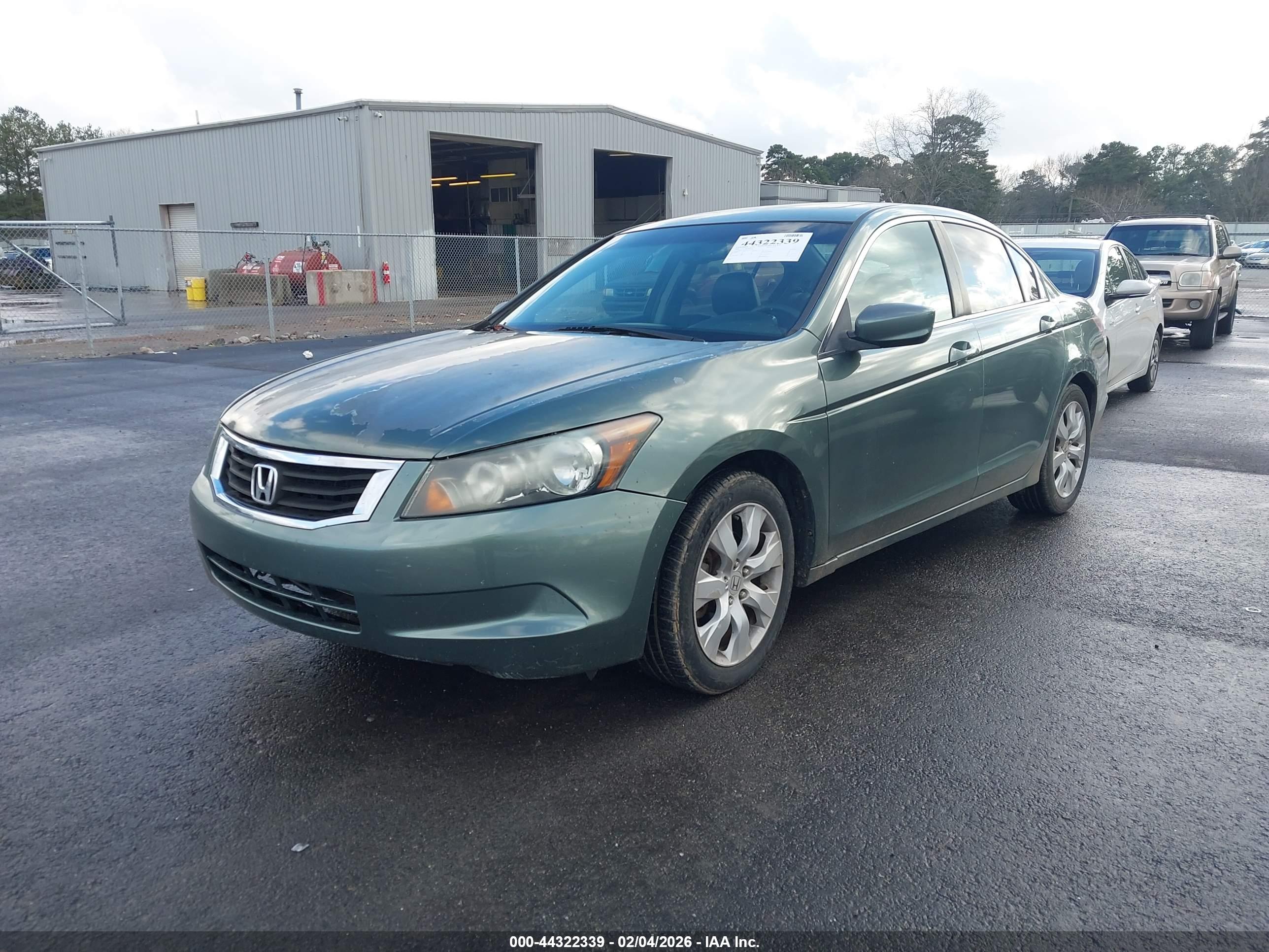 HONDA ACCORD image 2