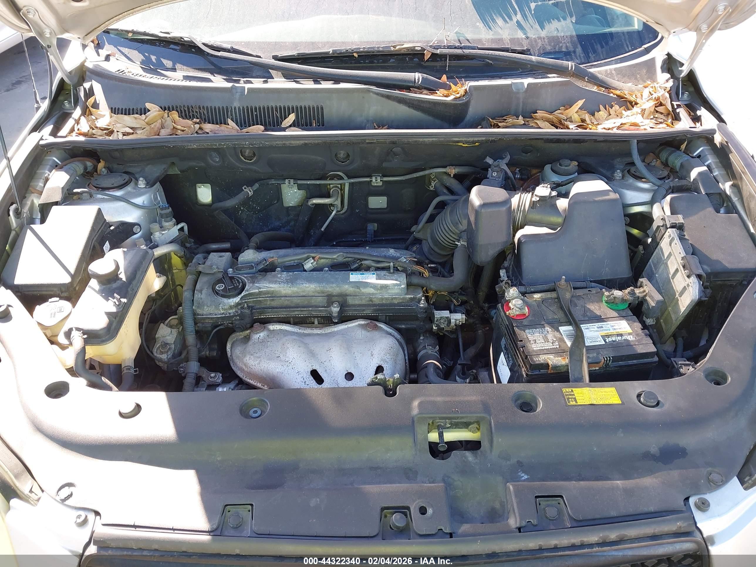 TOYOTA RAV4 image 10