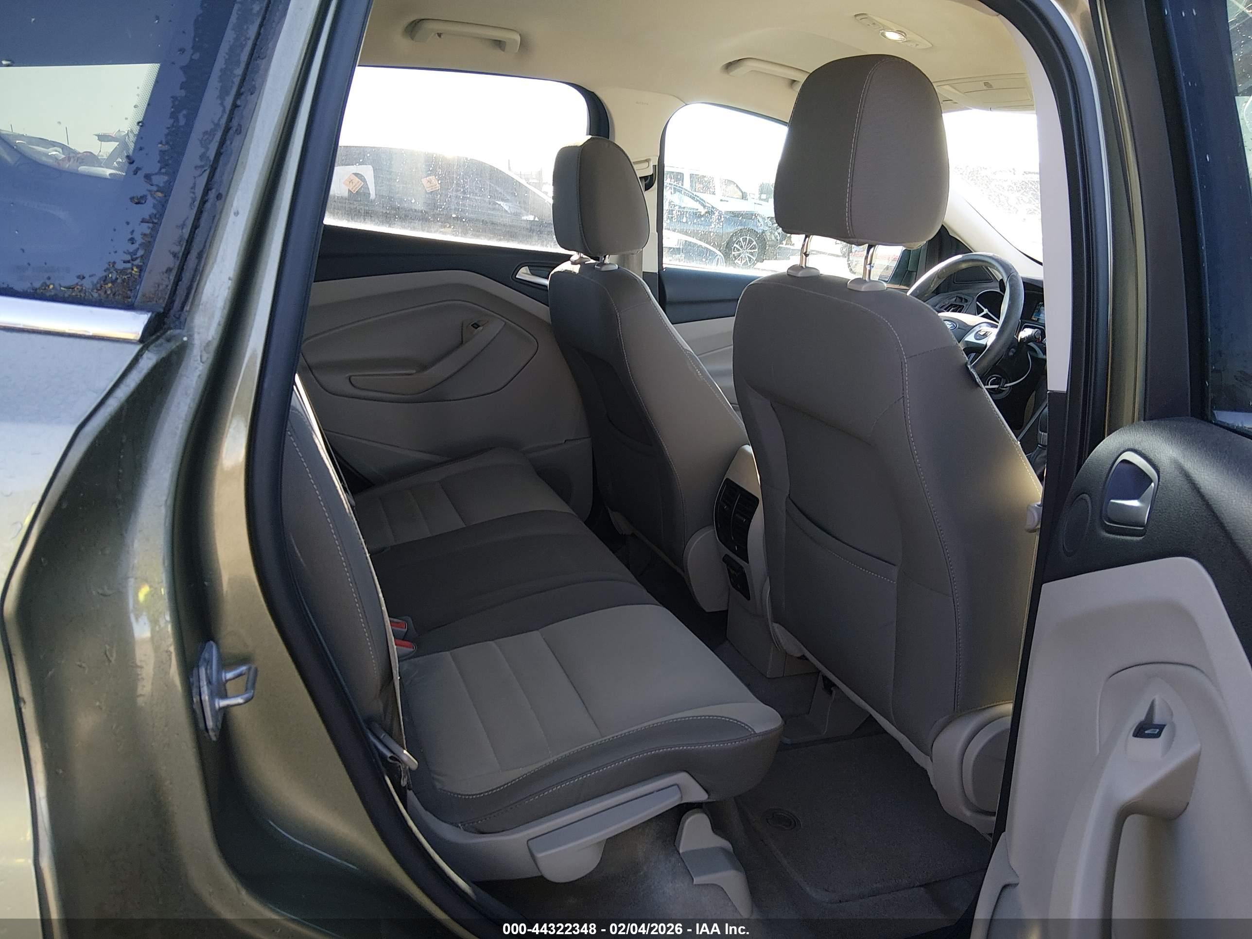 FORD ESCAPE image 8