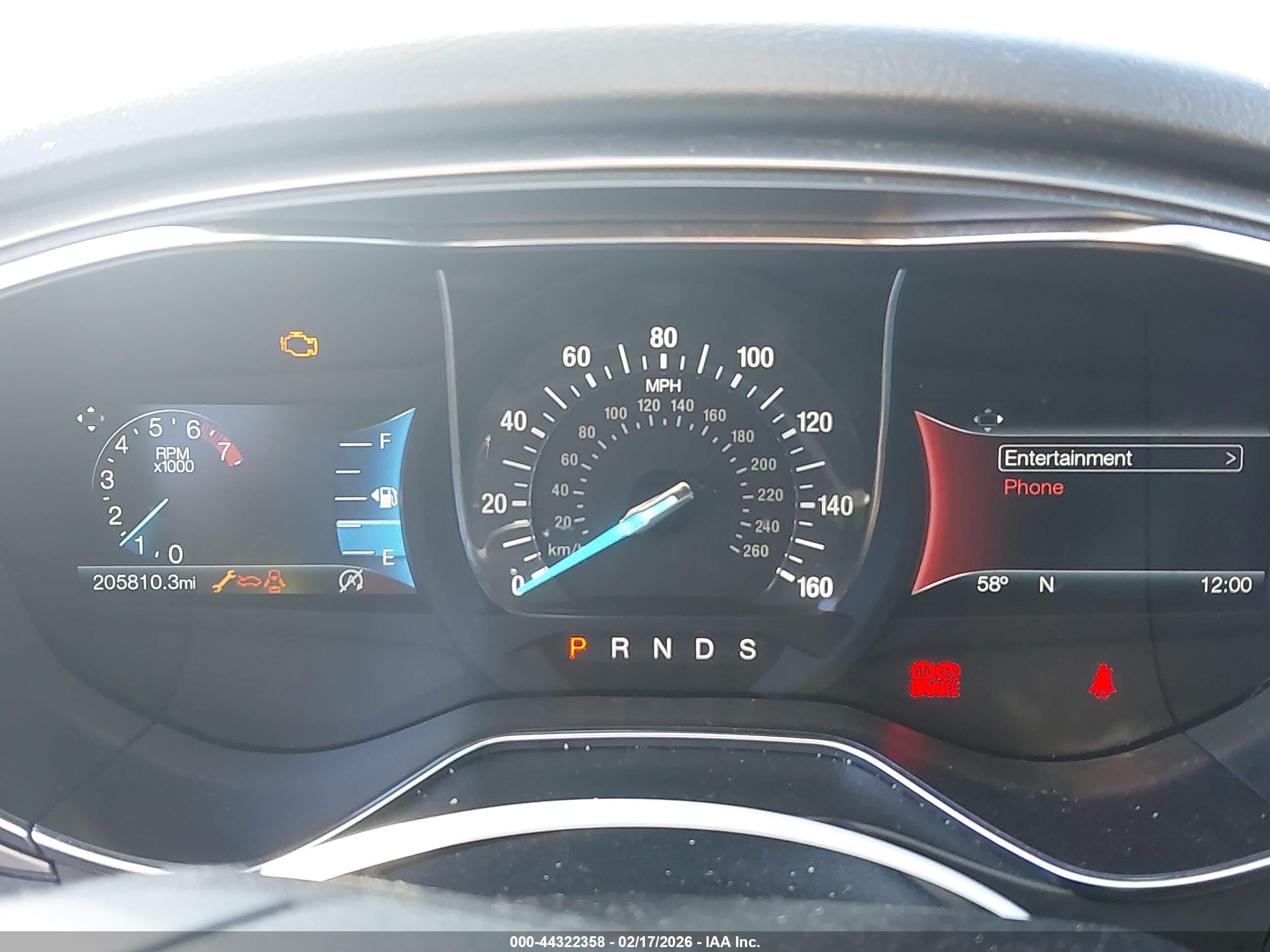 FORD FUSION image 7