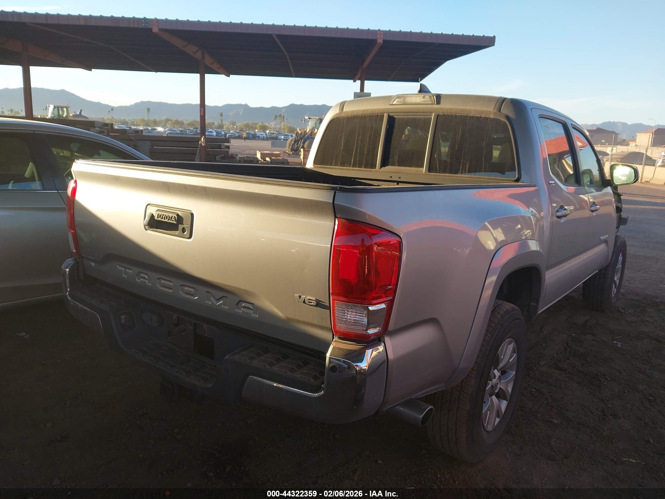 TOYOTA TACOMA image 4