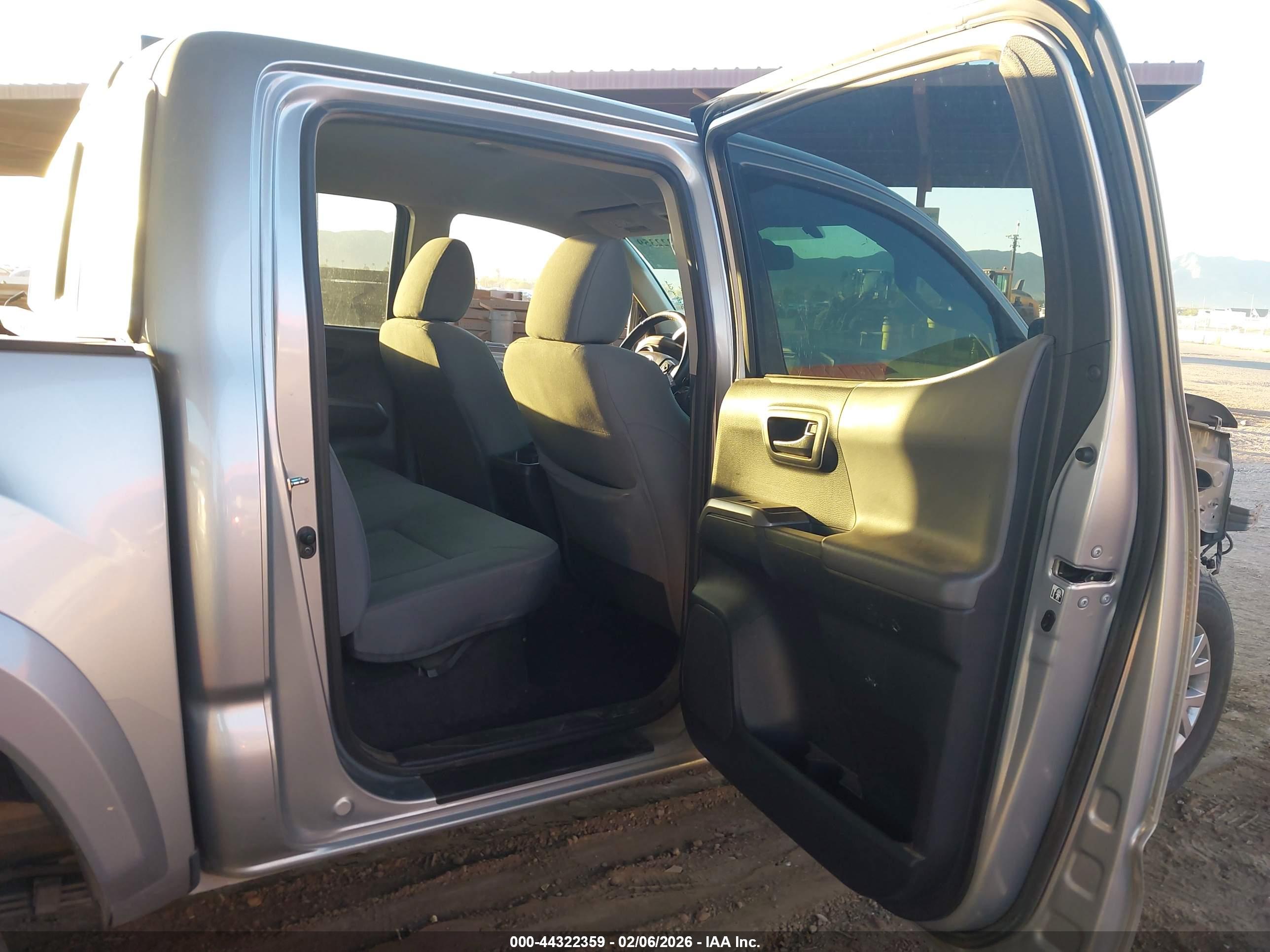 TOYOTA TACOMA image 8