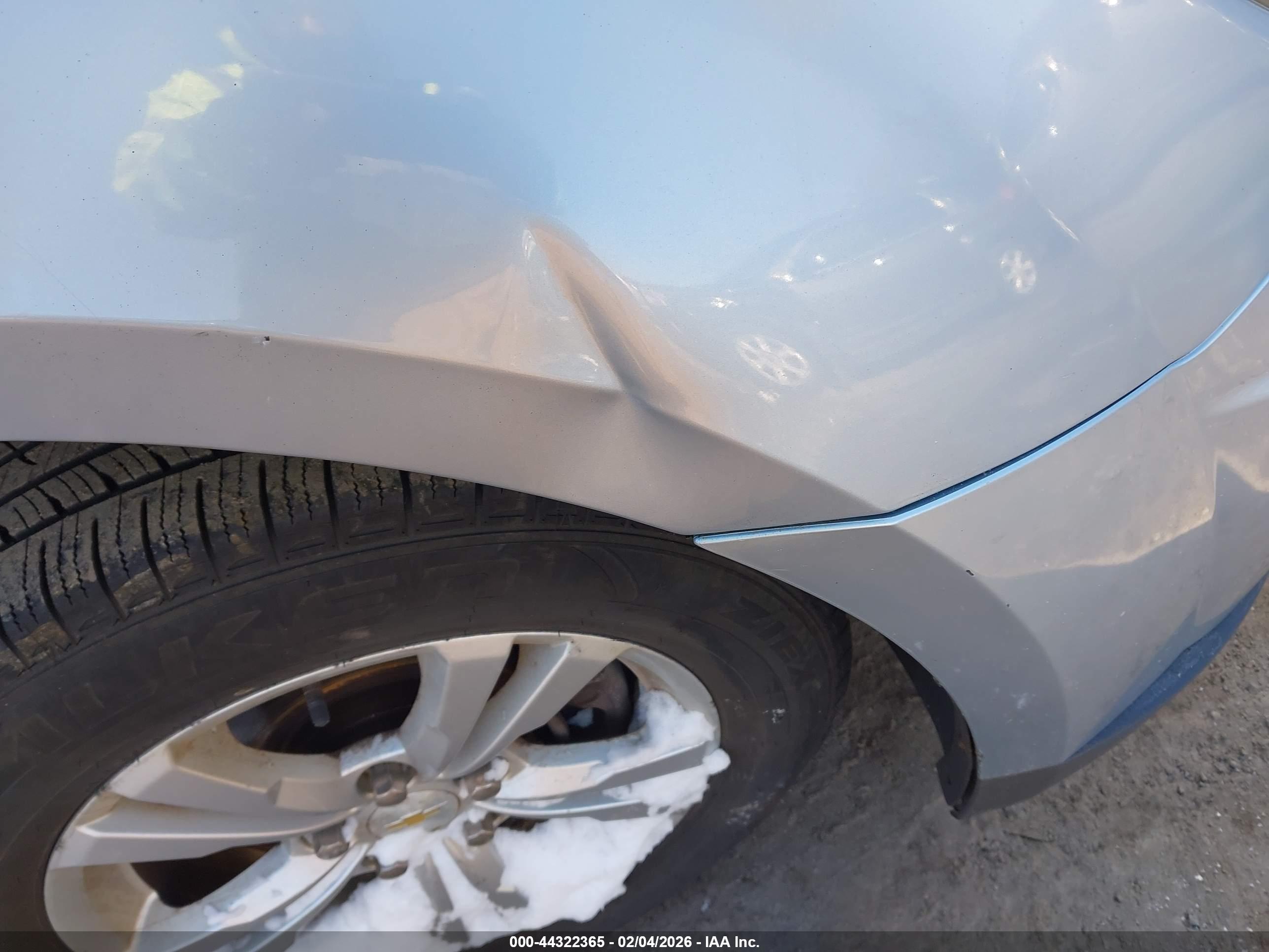 CHEVROLET EQUINOX image 6