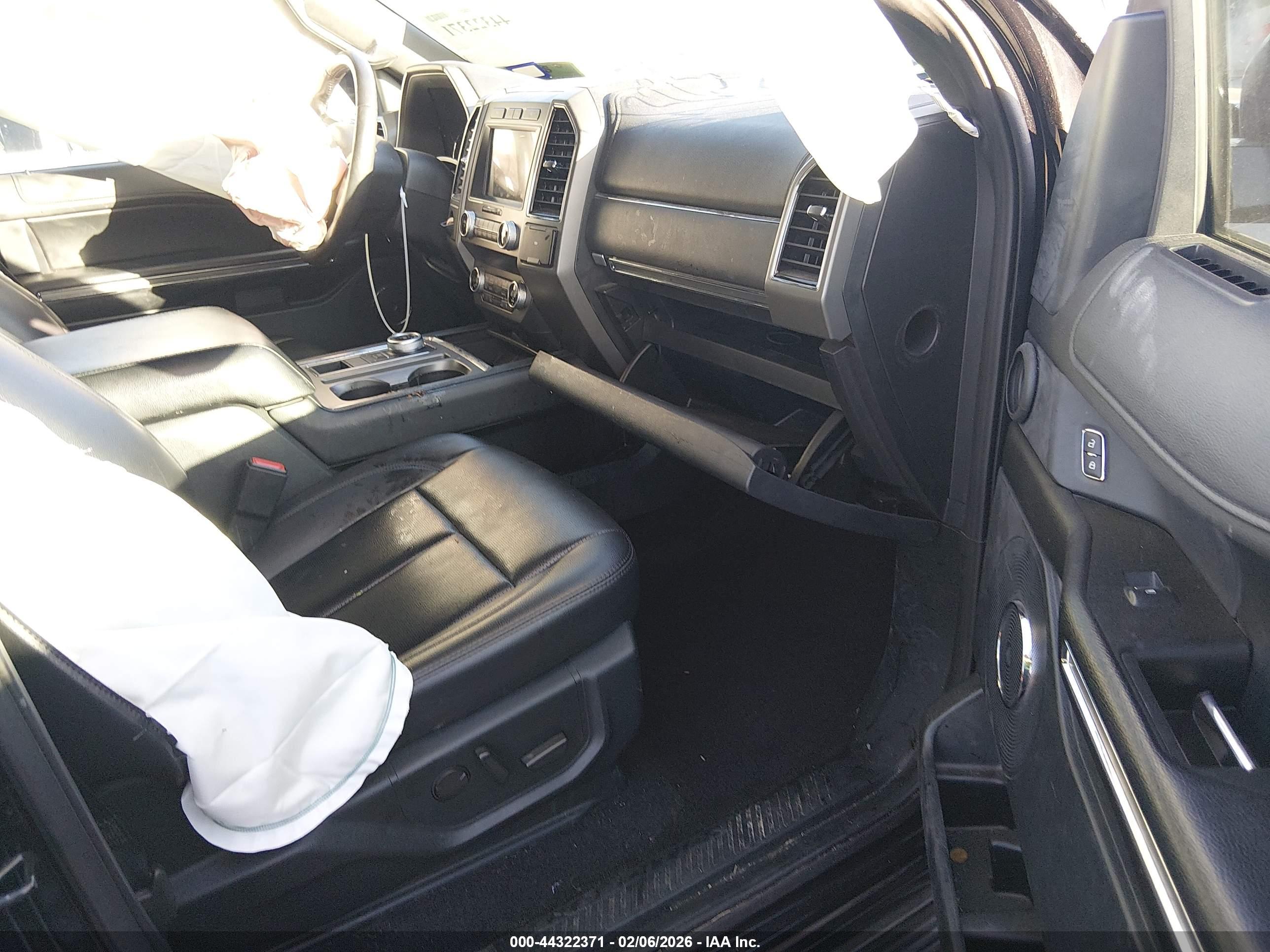 FORD EXPEDITION image 5