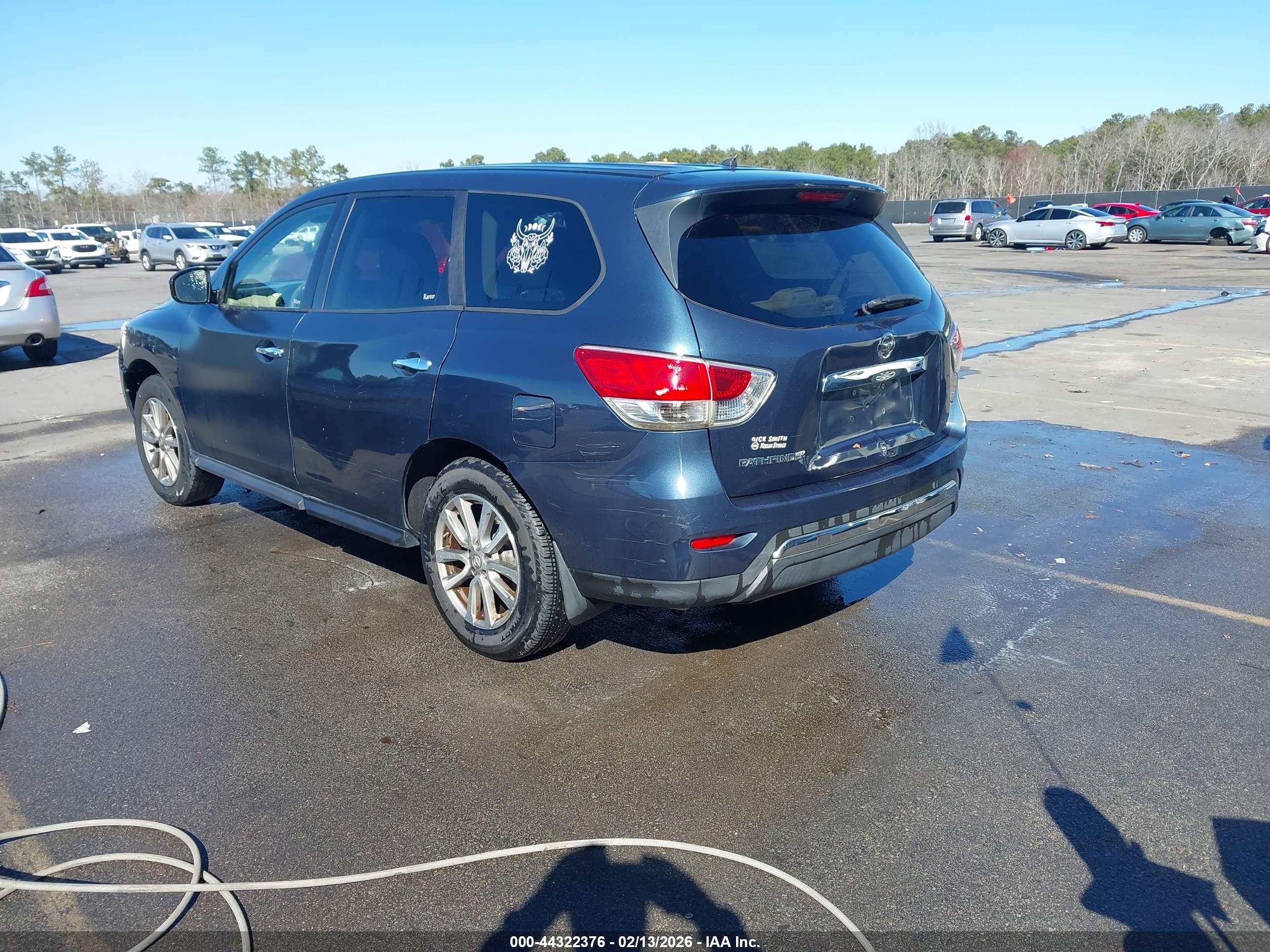 NISSAN PATHFINDER image 3