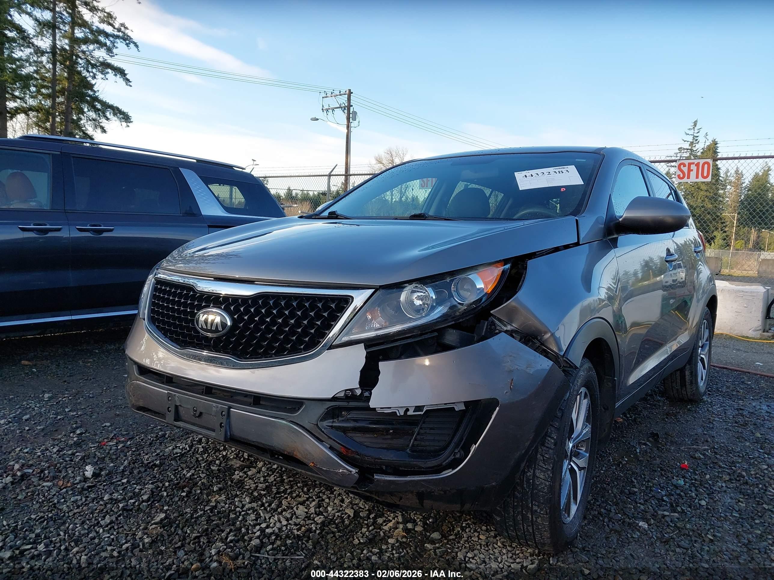 KIA SPORTAGE image 6