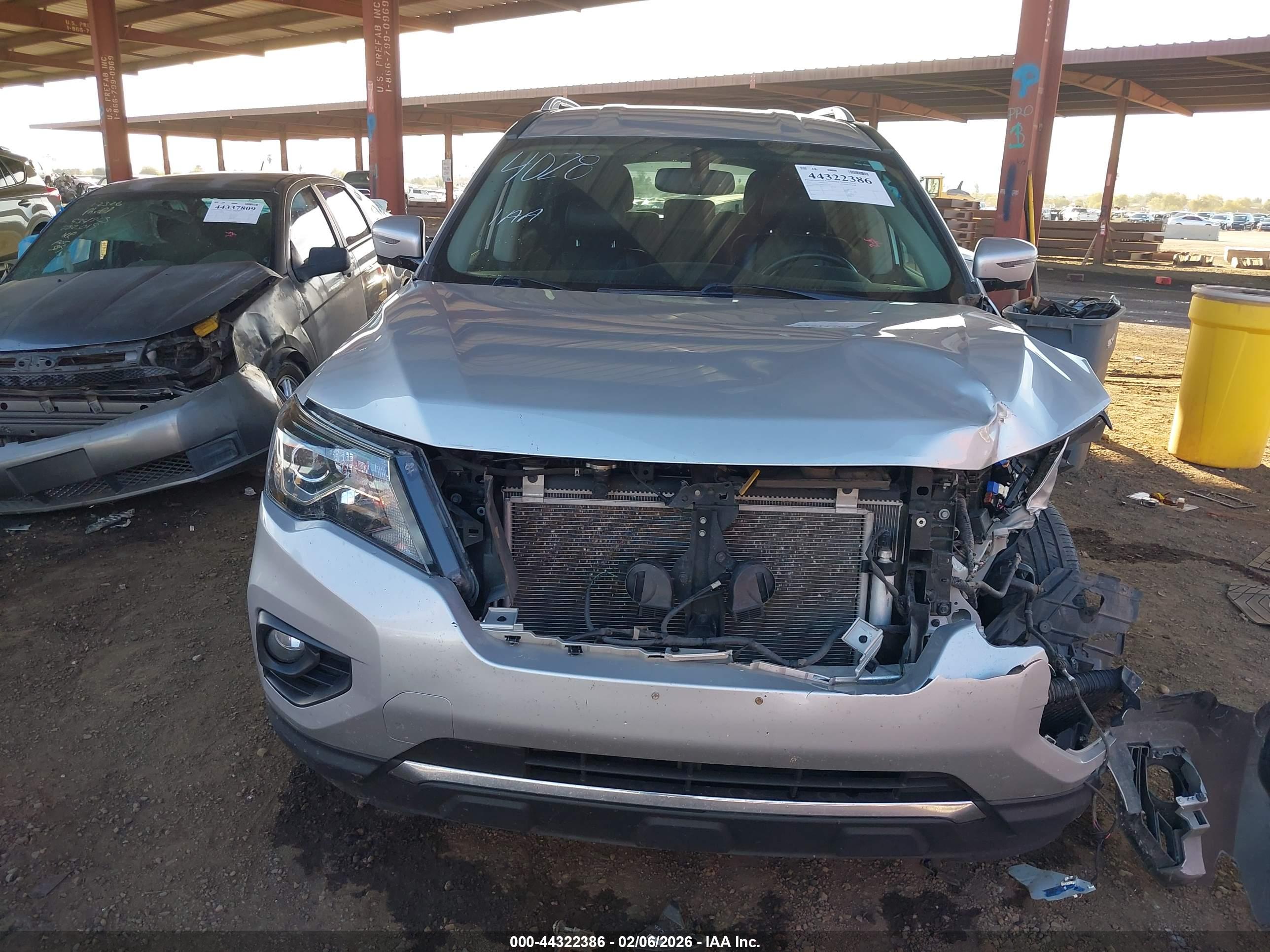 NISSAN PATHFINDER image 6