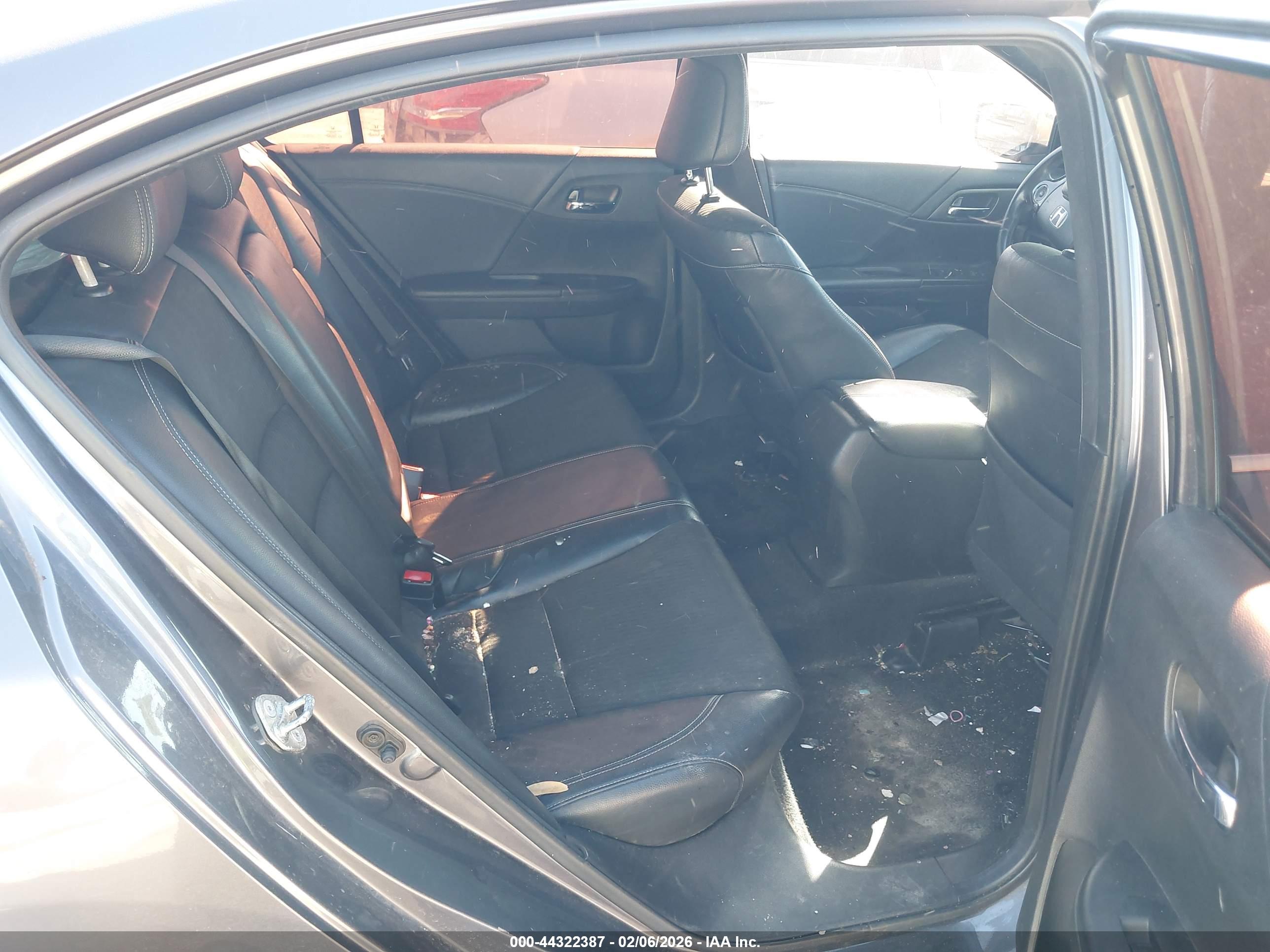 HONDA ACCORD image 8