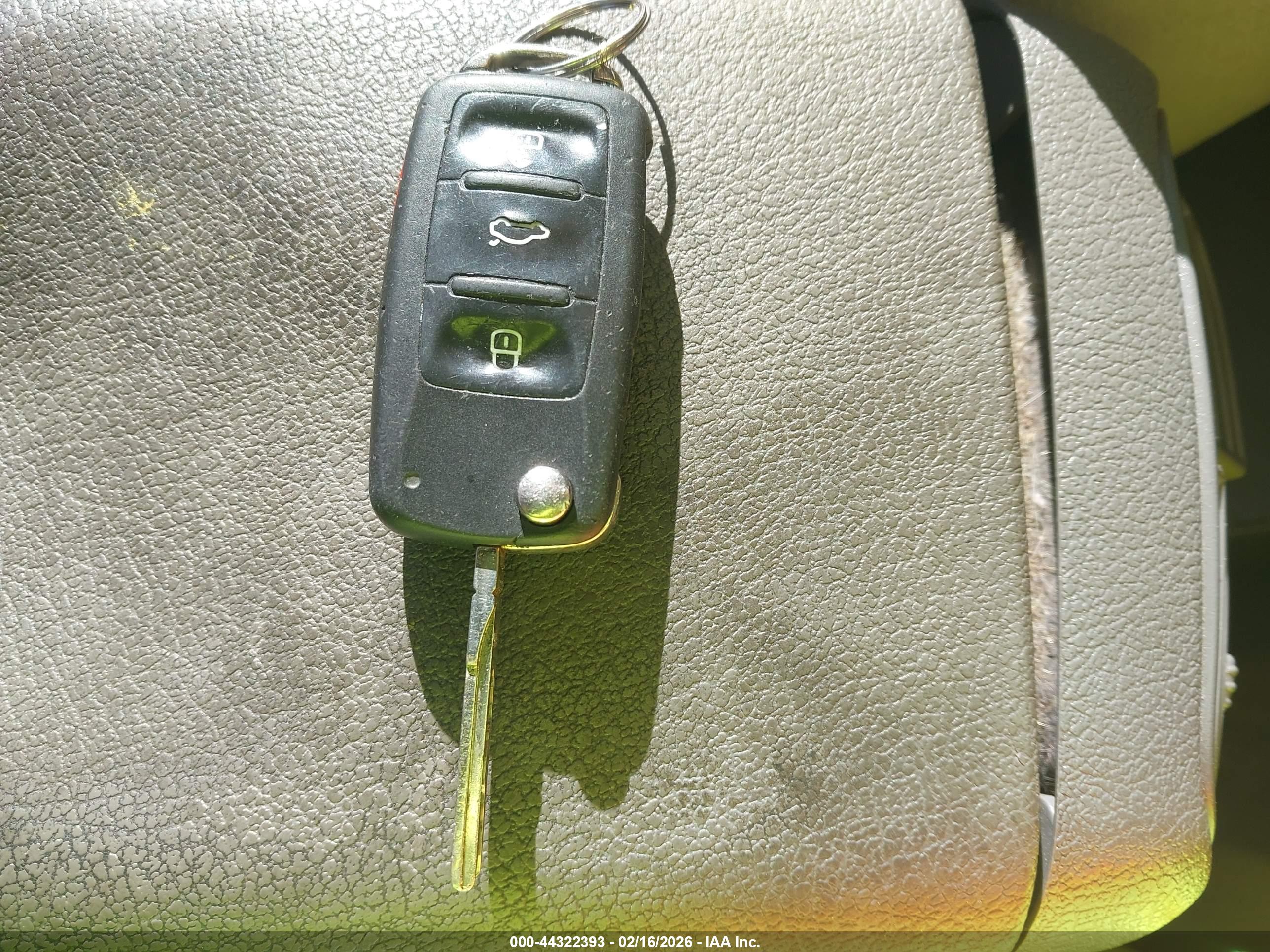 VOLKSWAGEN JETTA image 11