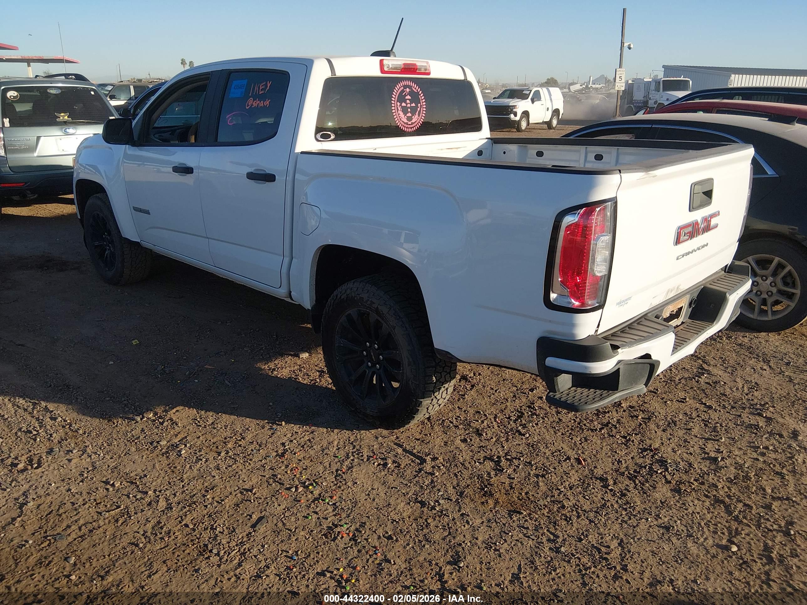 GMC CANYON image 3