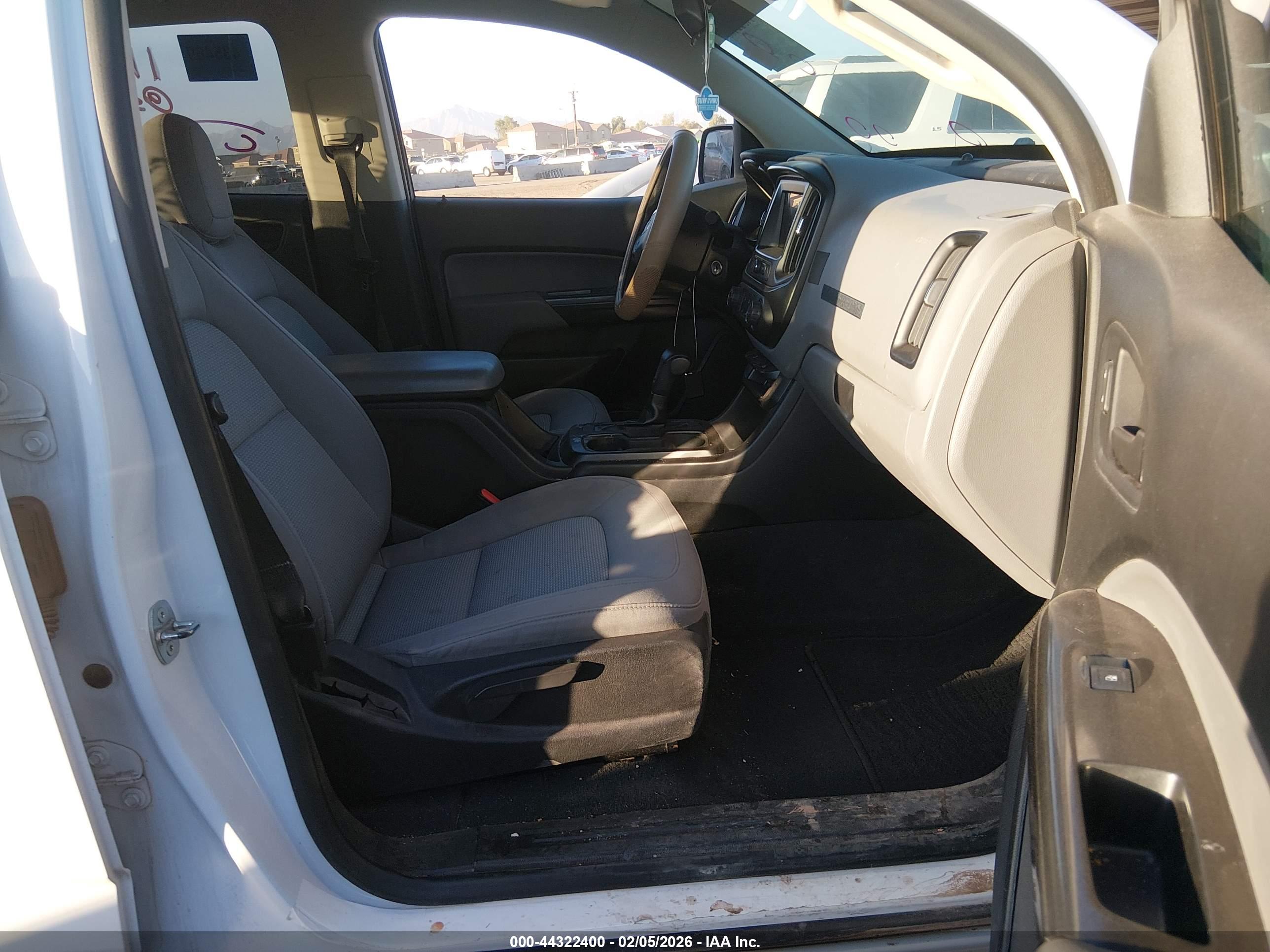 GMC CANYON image 5