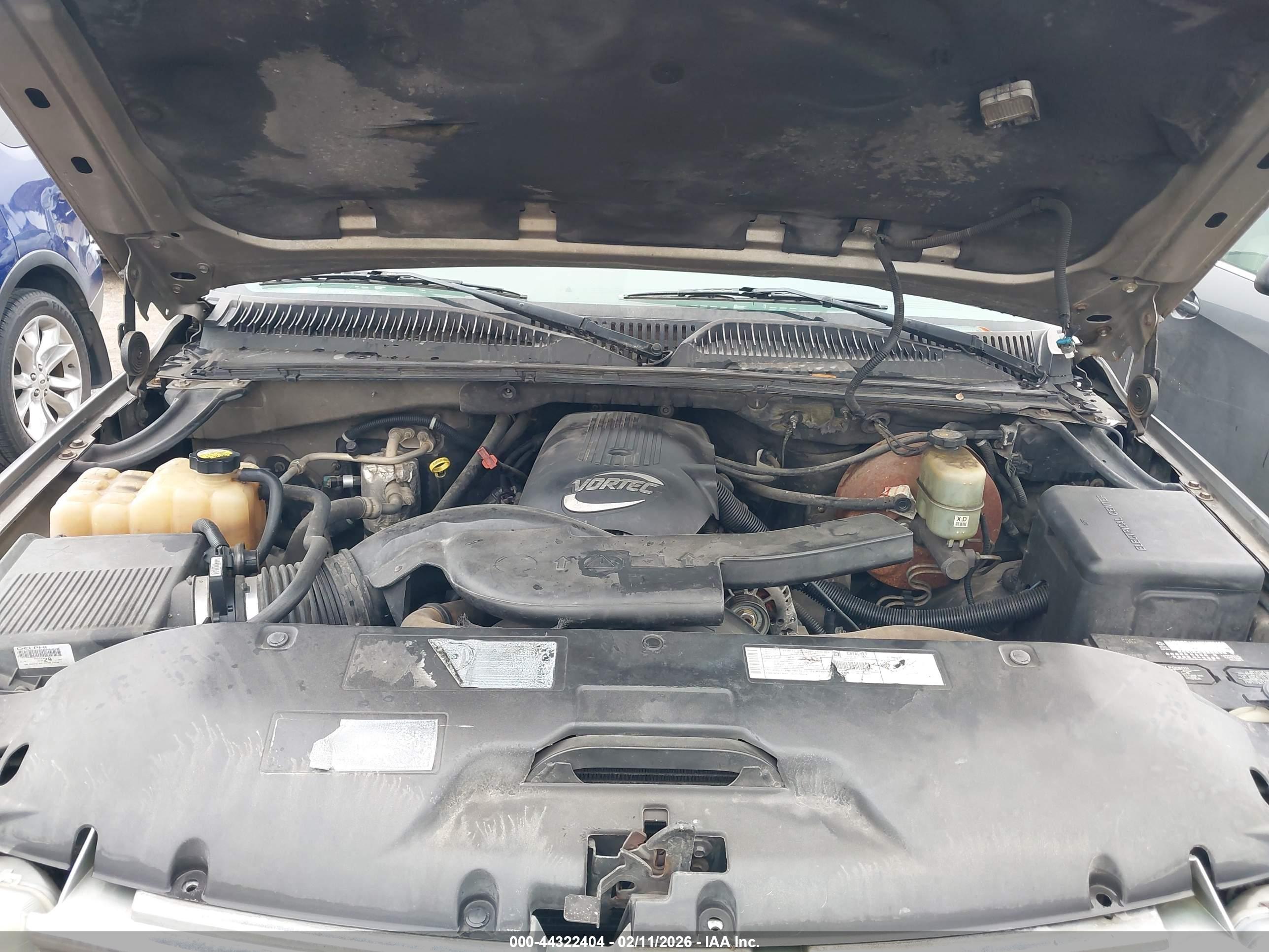 CHEVROLET TAHOE image 10