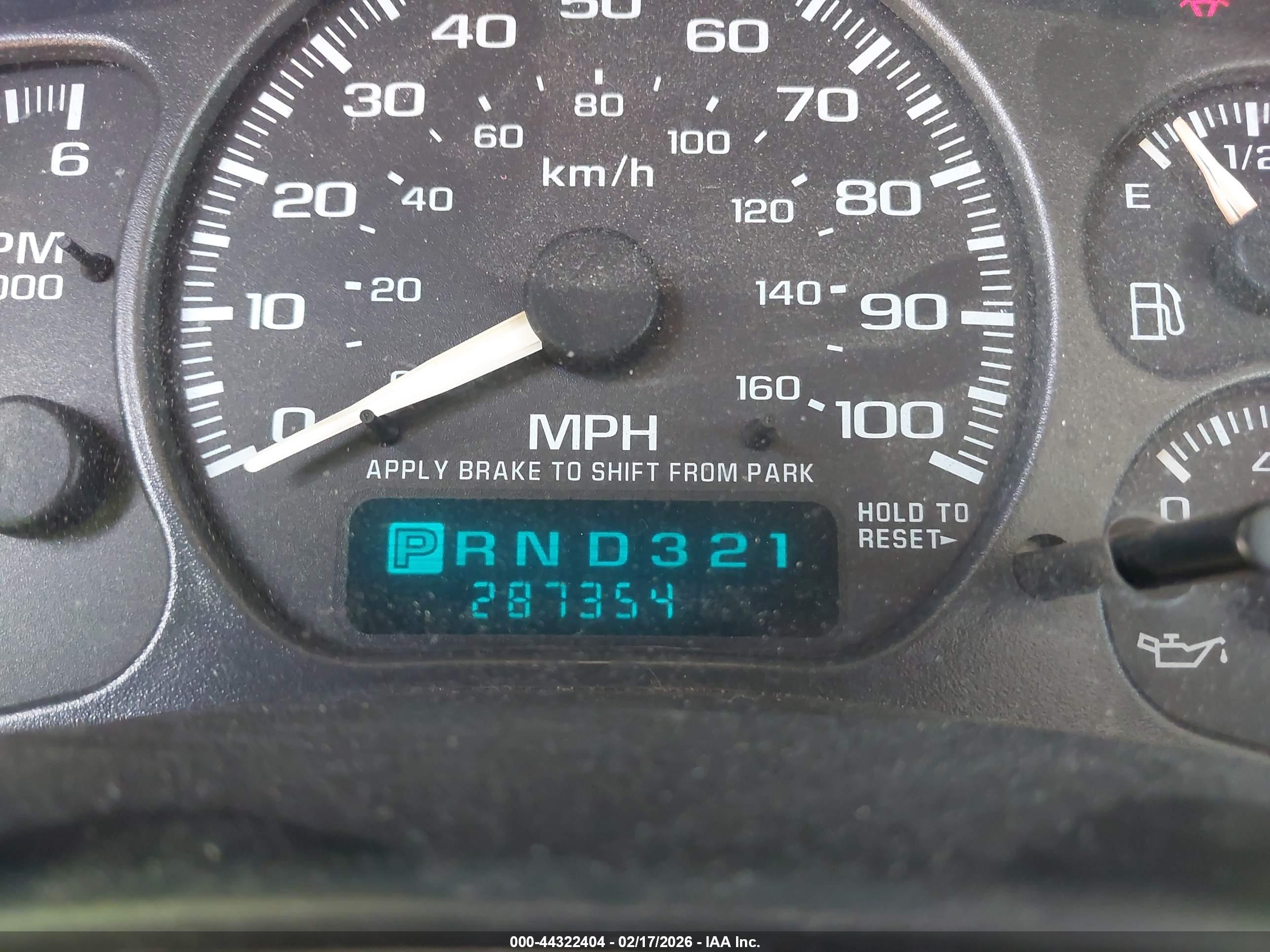 CHEVROLET TAHOE image 7