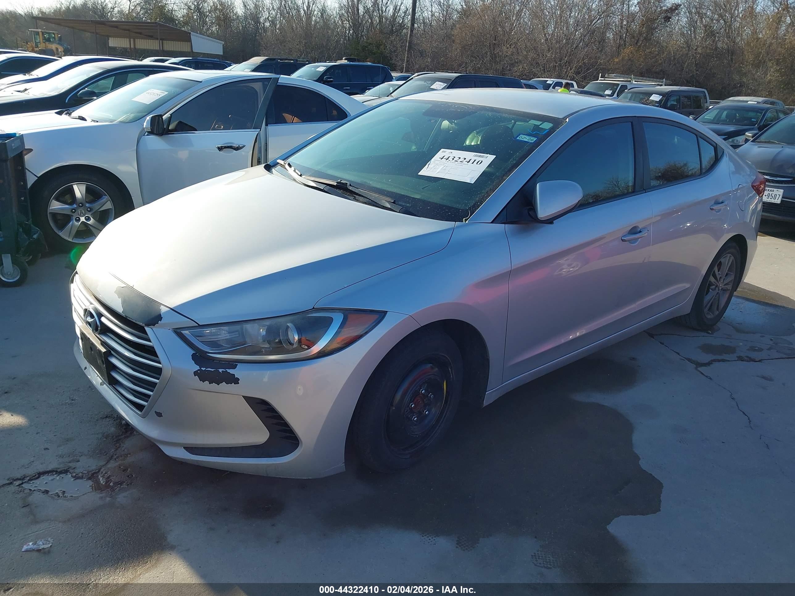 HYUNDAI ELANTRA image 2