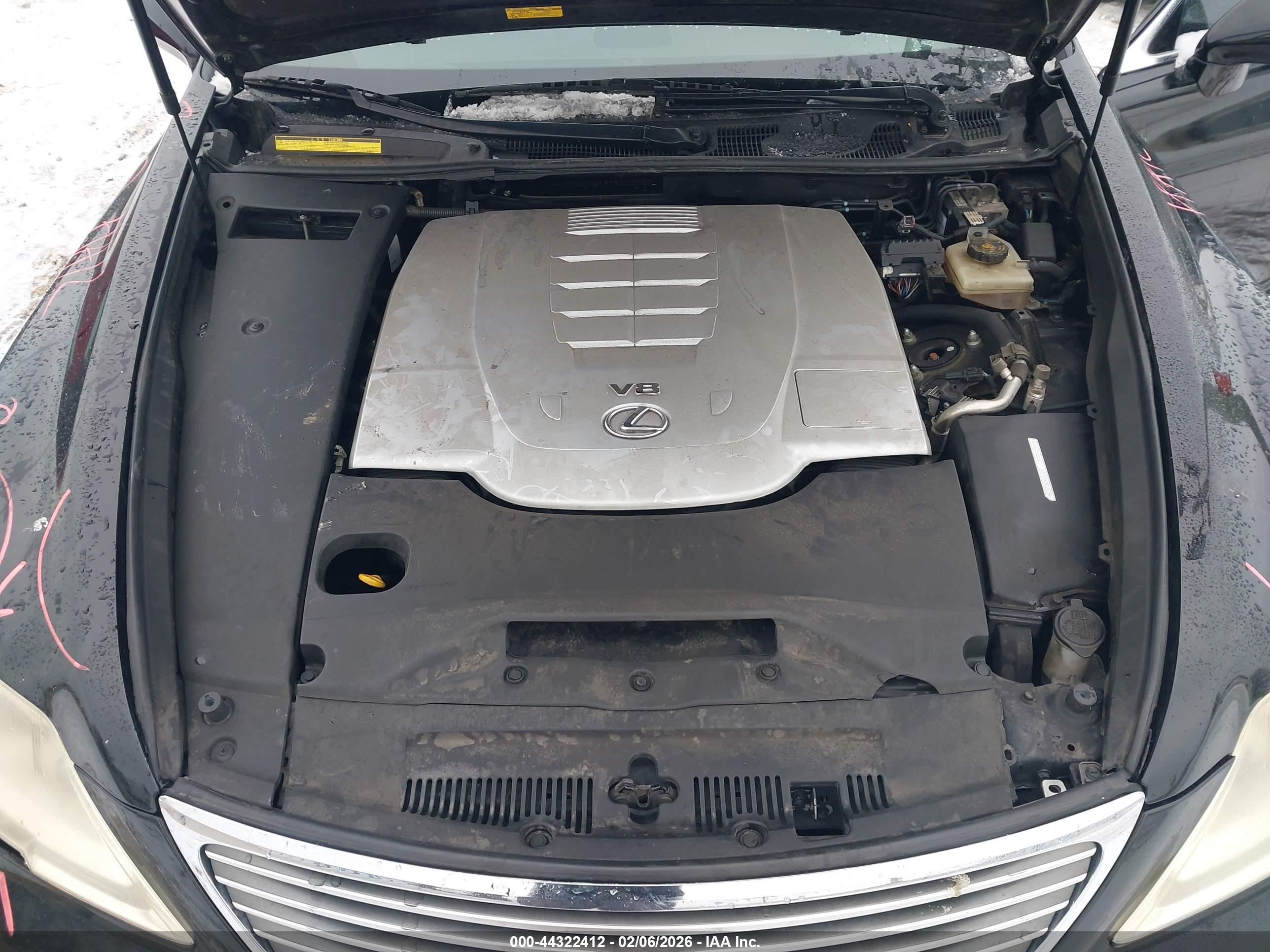 LEXUS LS image 10