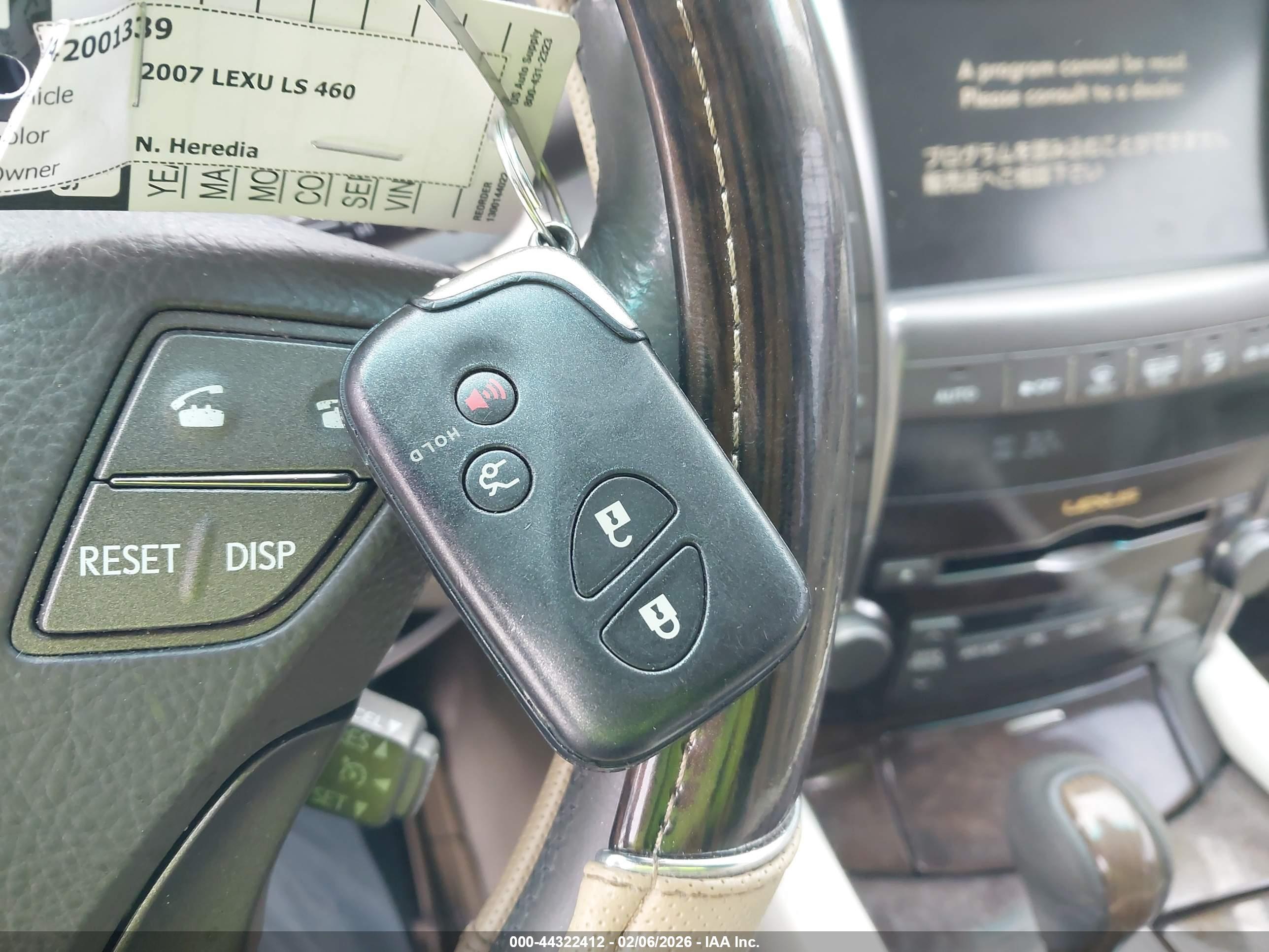 LEXUS LS image 11